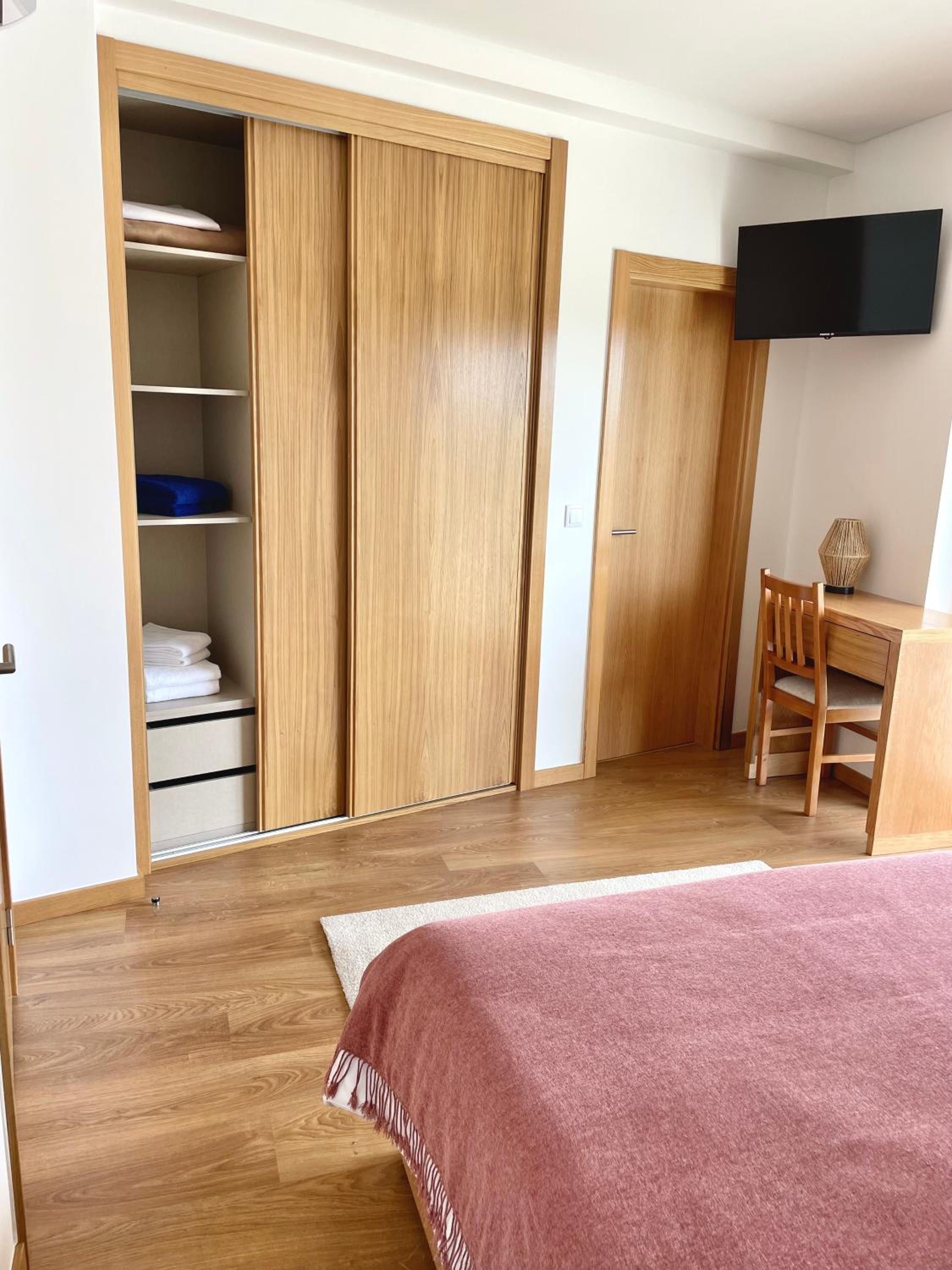 Double Room With Balcony - Photo 5