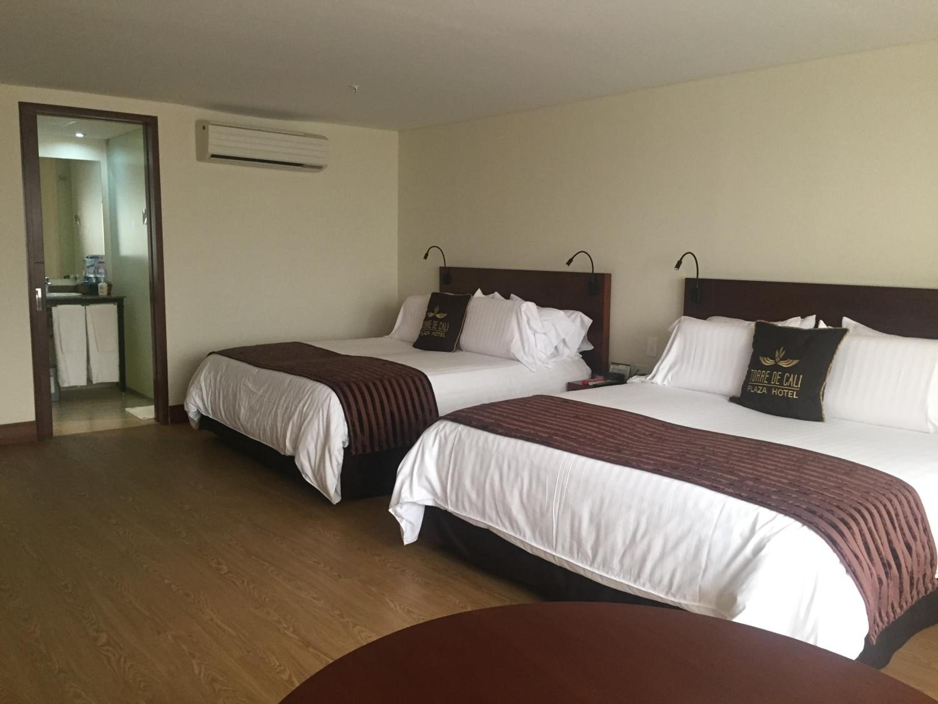 Premier Twin Room - Photo 7