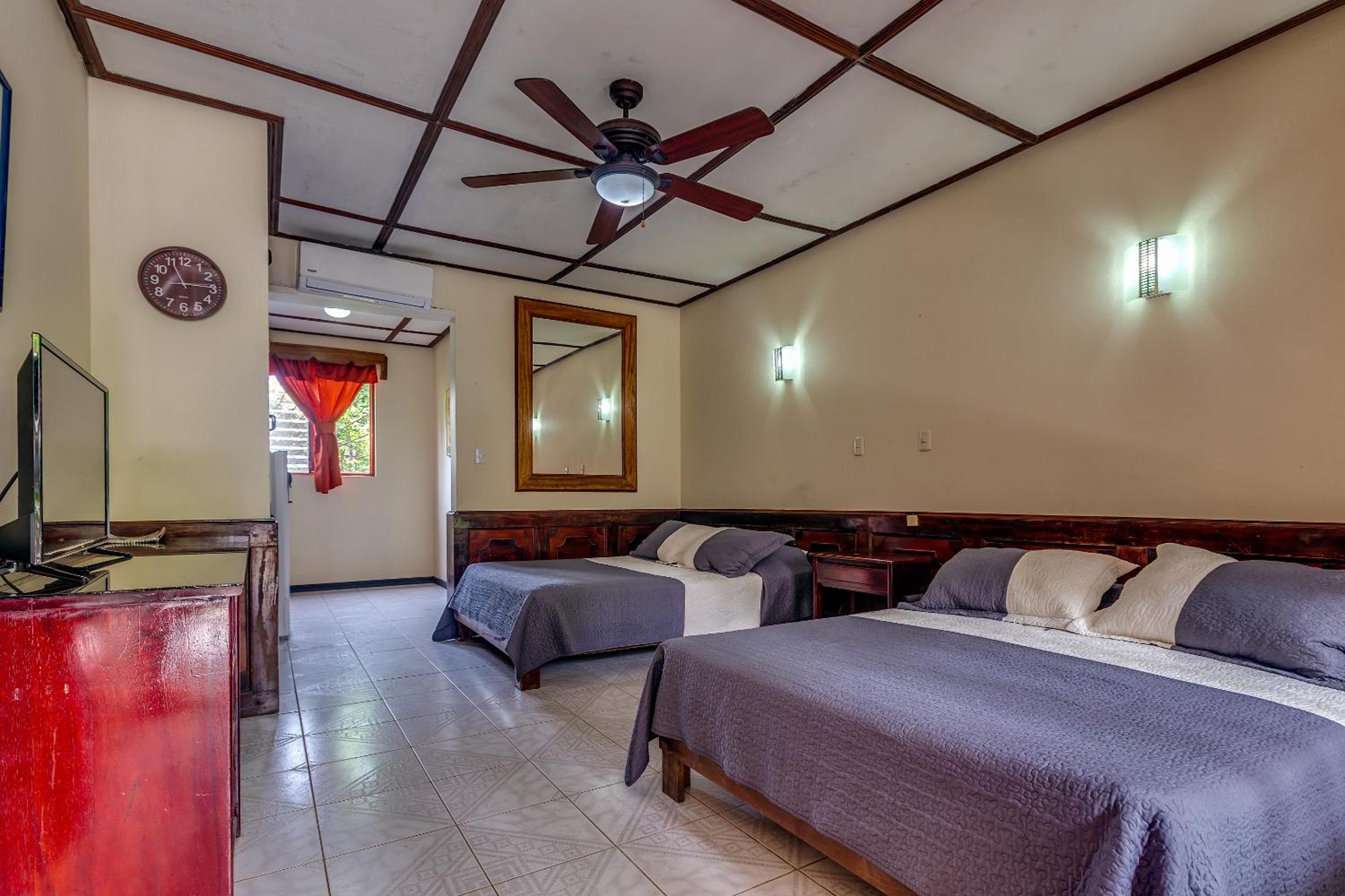 Standard Family Room (photo 1 of 7)
