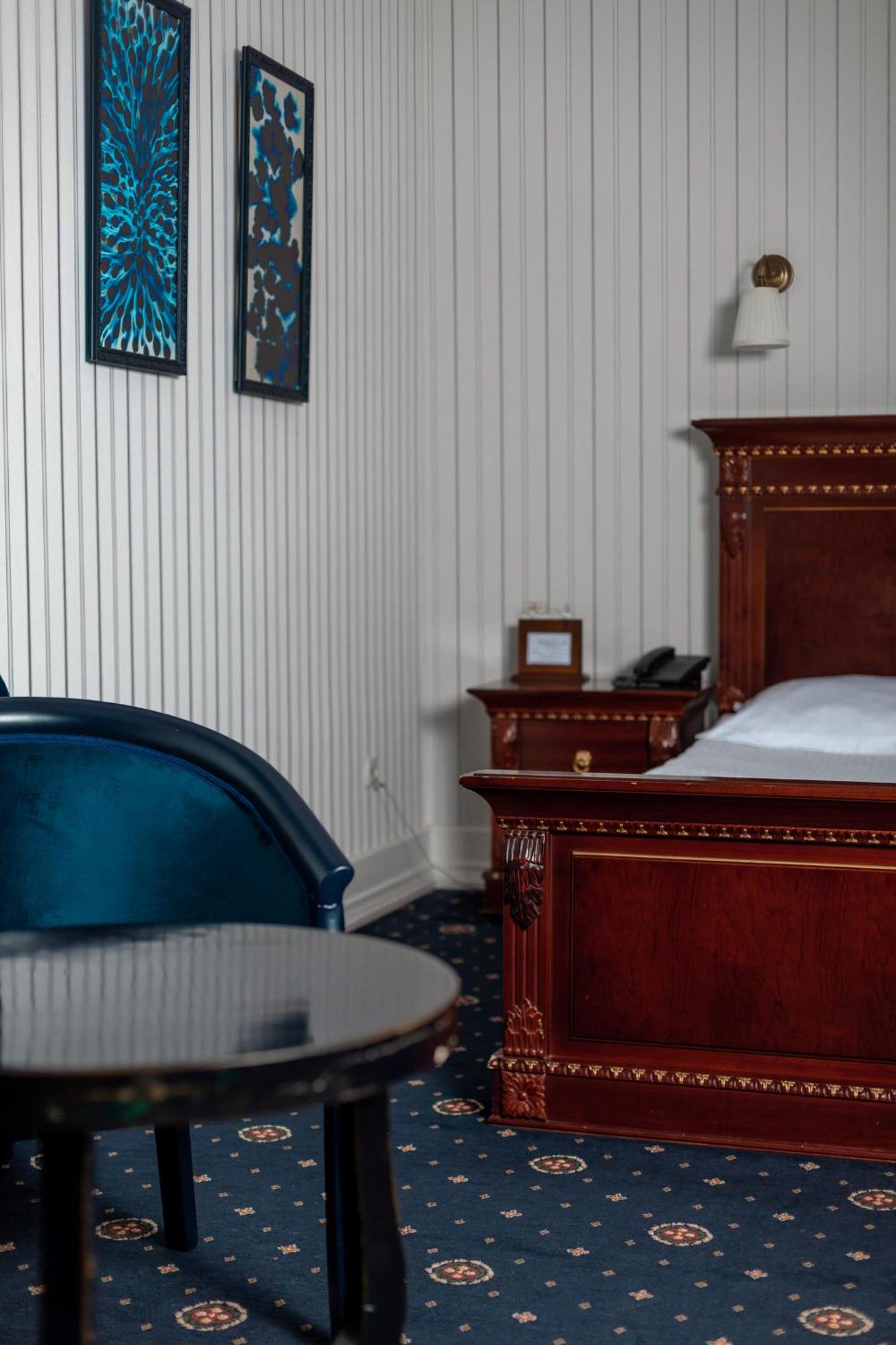 Deluxe Double Room With Extra Bed photo 1