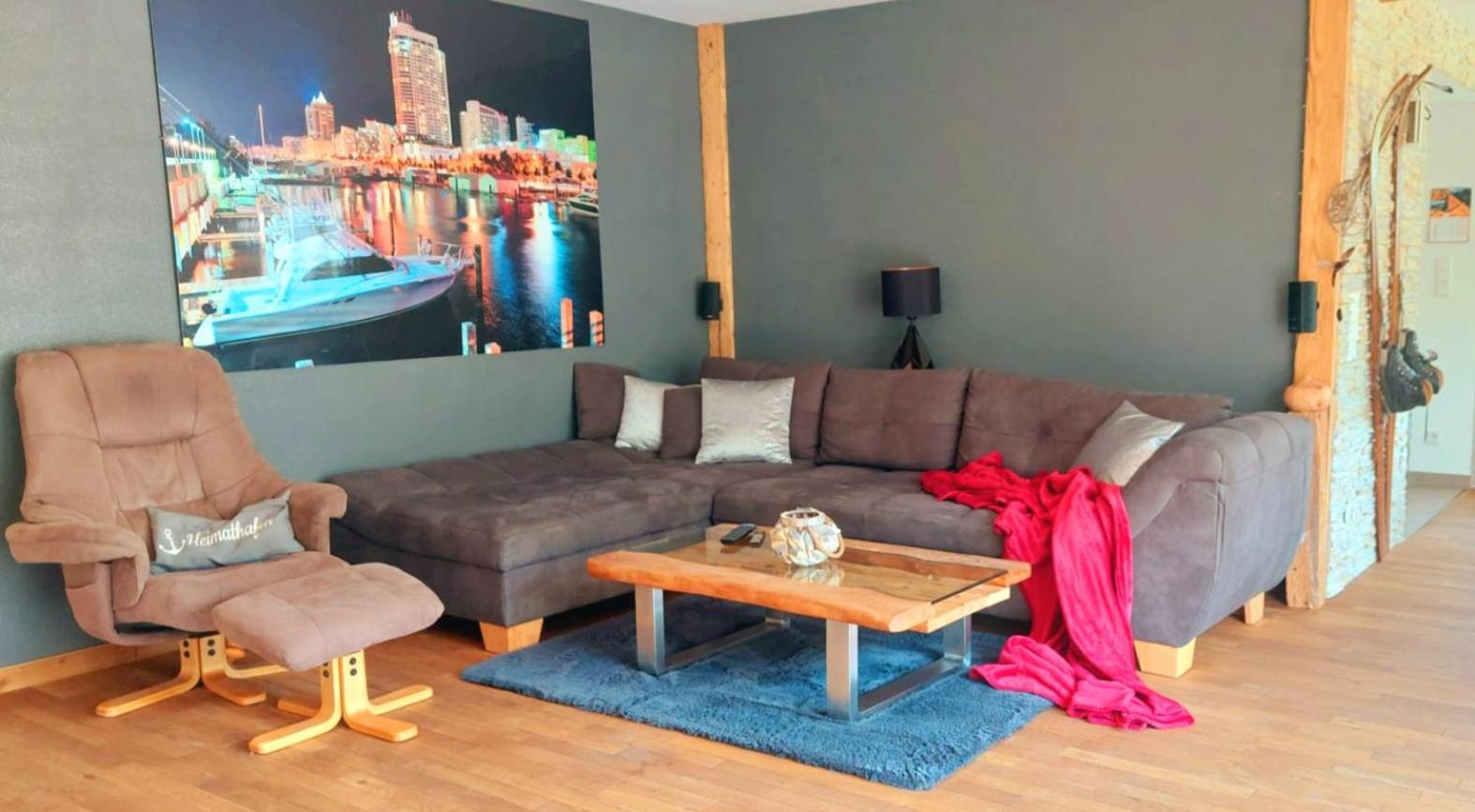 Two-Bedroom Apartment with Balcony and Terrace photo 1