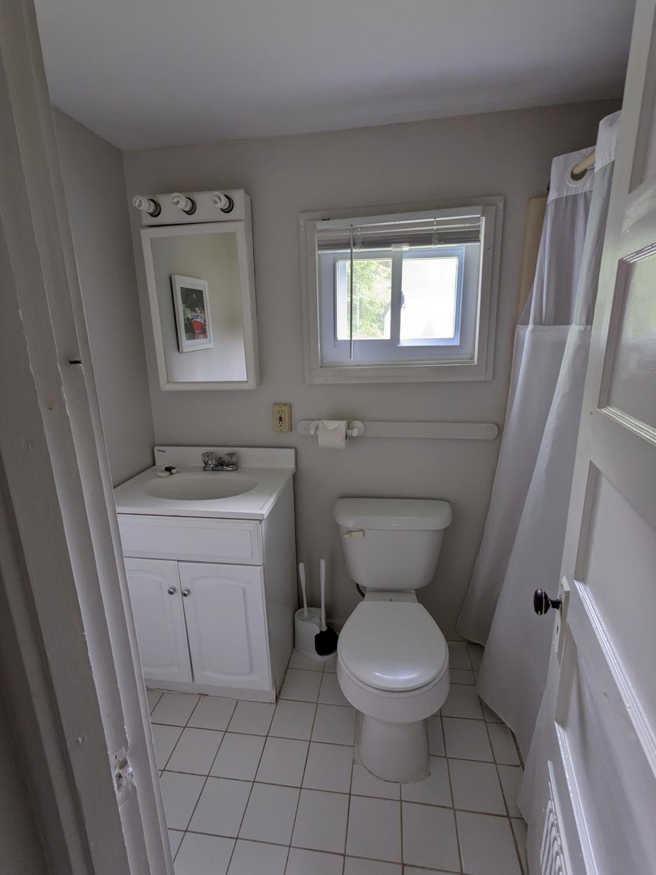 Three-Bedroom Cottage photo 3