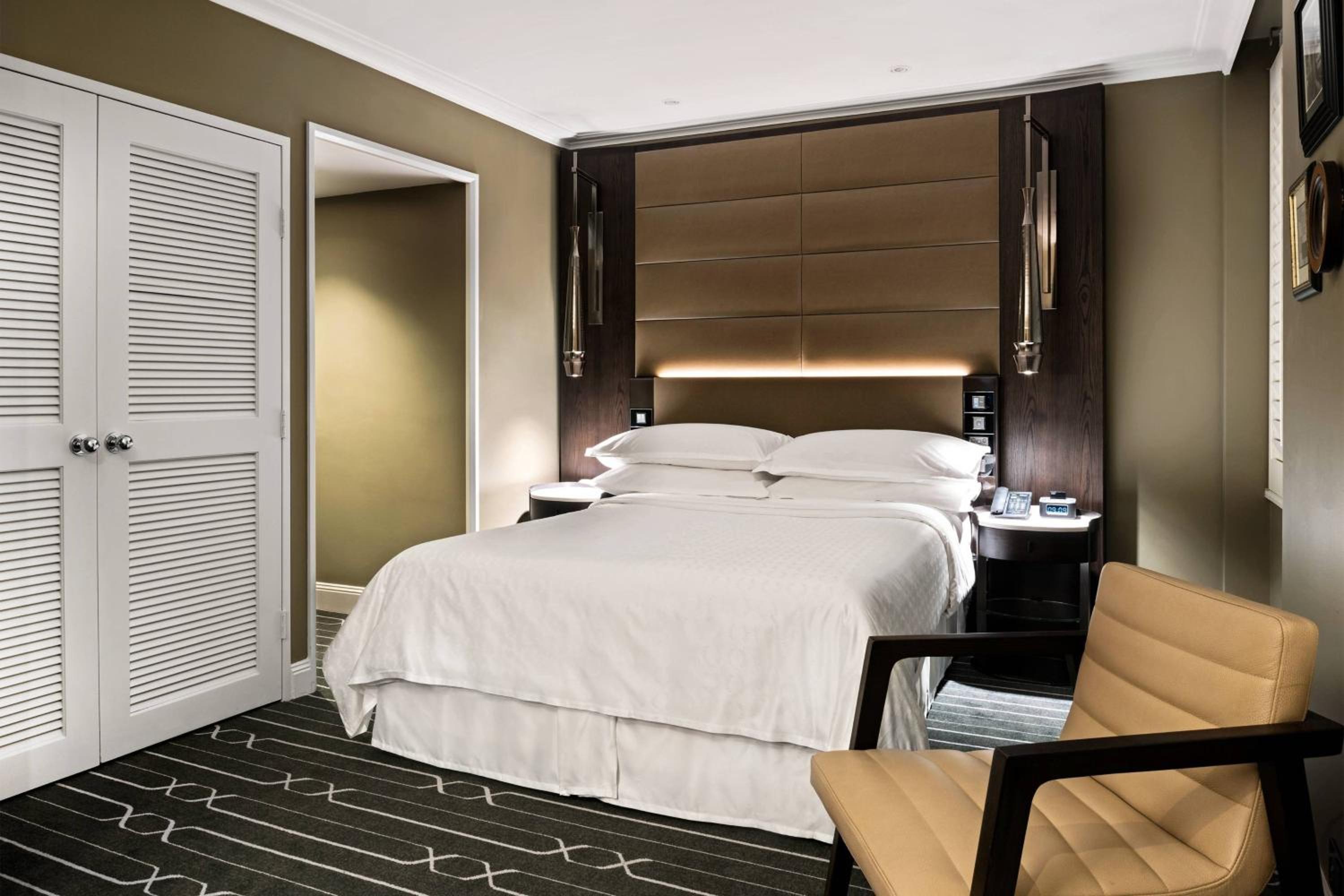 Inner Queen, Smaller Guest room, 1 Queen