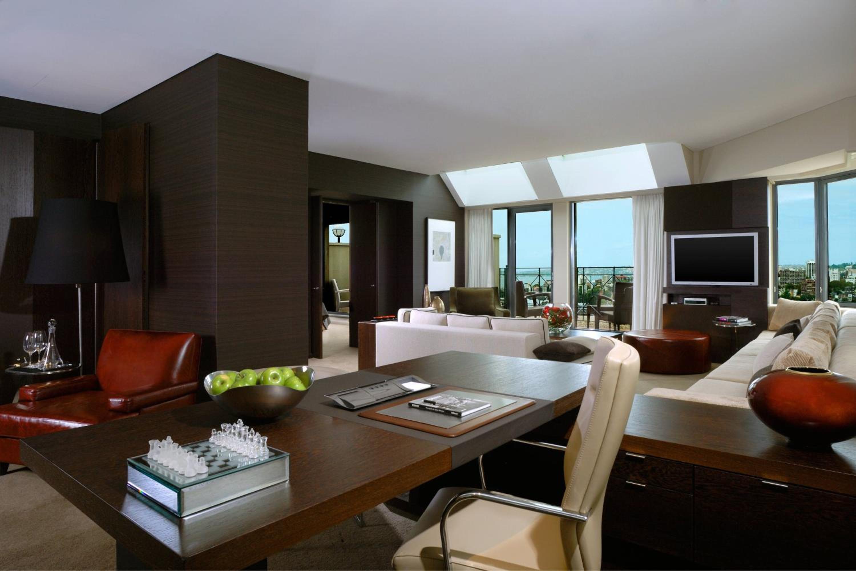 Royal Suite, Club lounge access, 1 Bedroom Suite, 1 King
