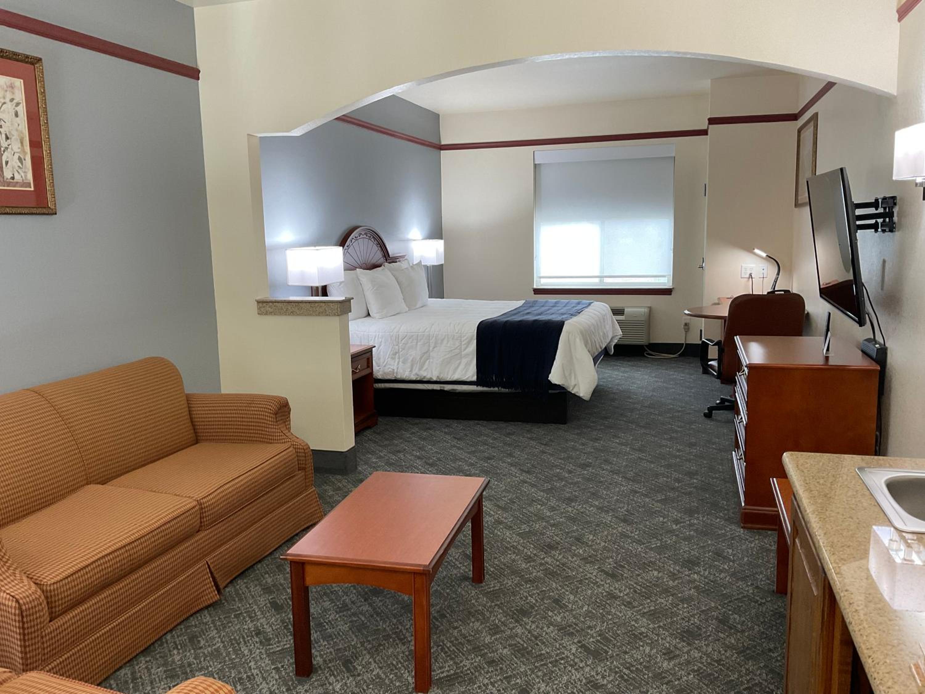 King Suite with Sofa Bed - Non-Smoking