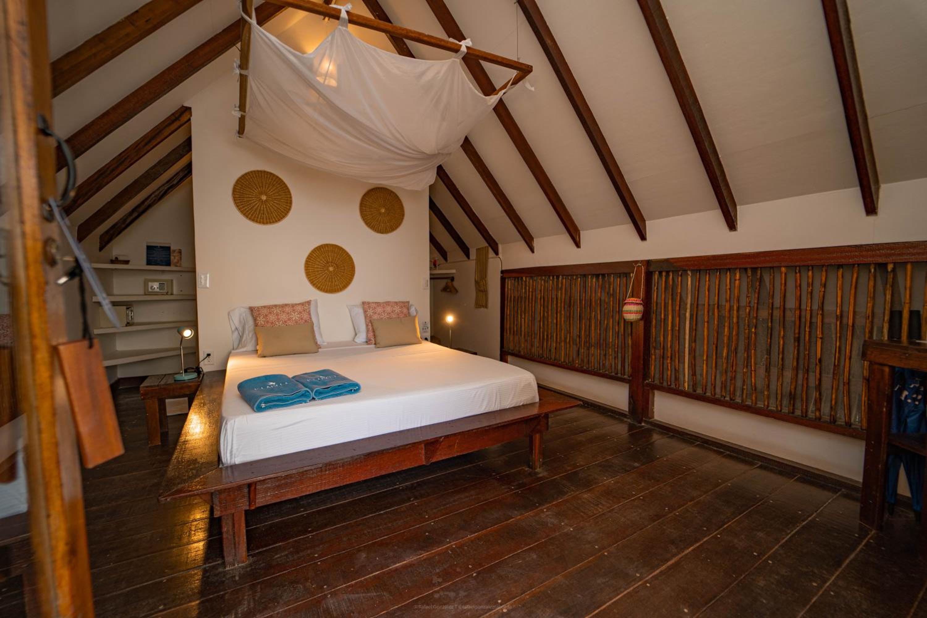 Bungalow with Sea View