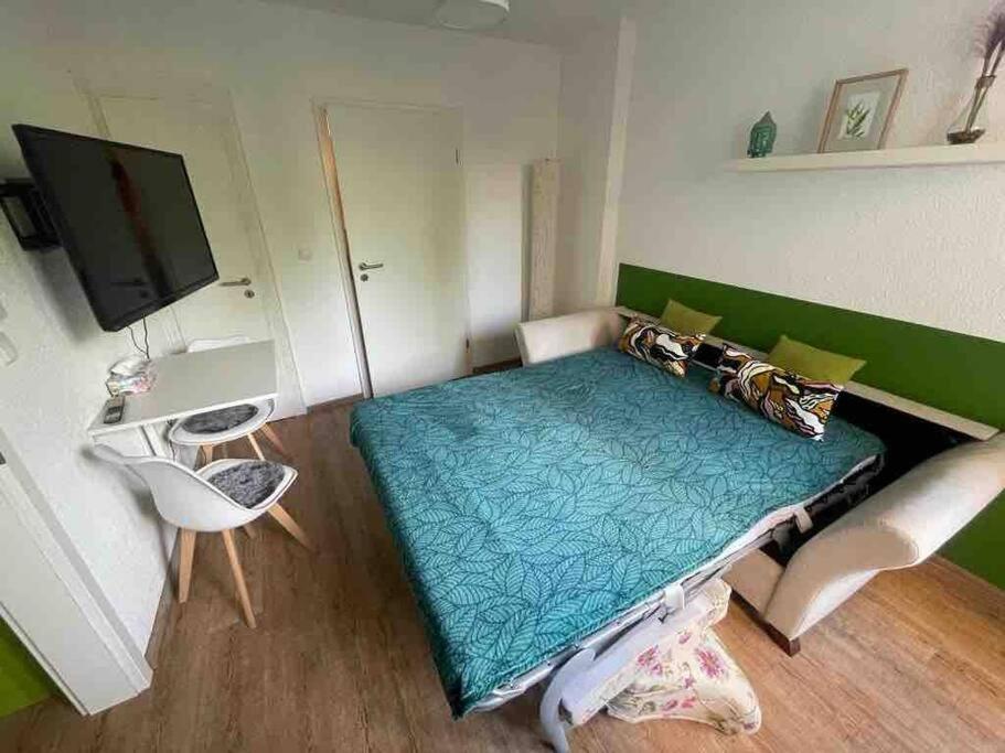 One-Bedroom Apartment photo 1