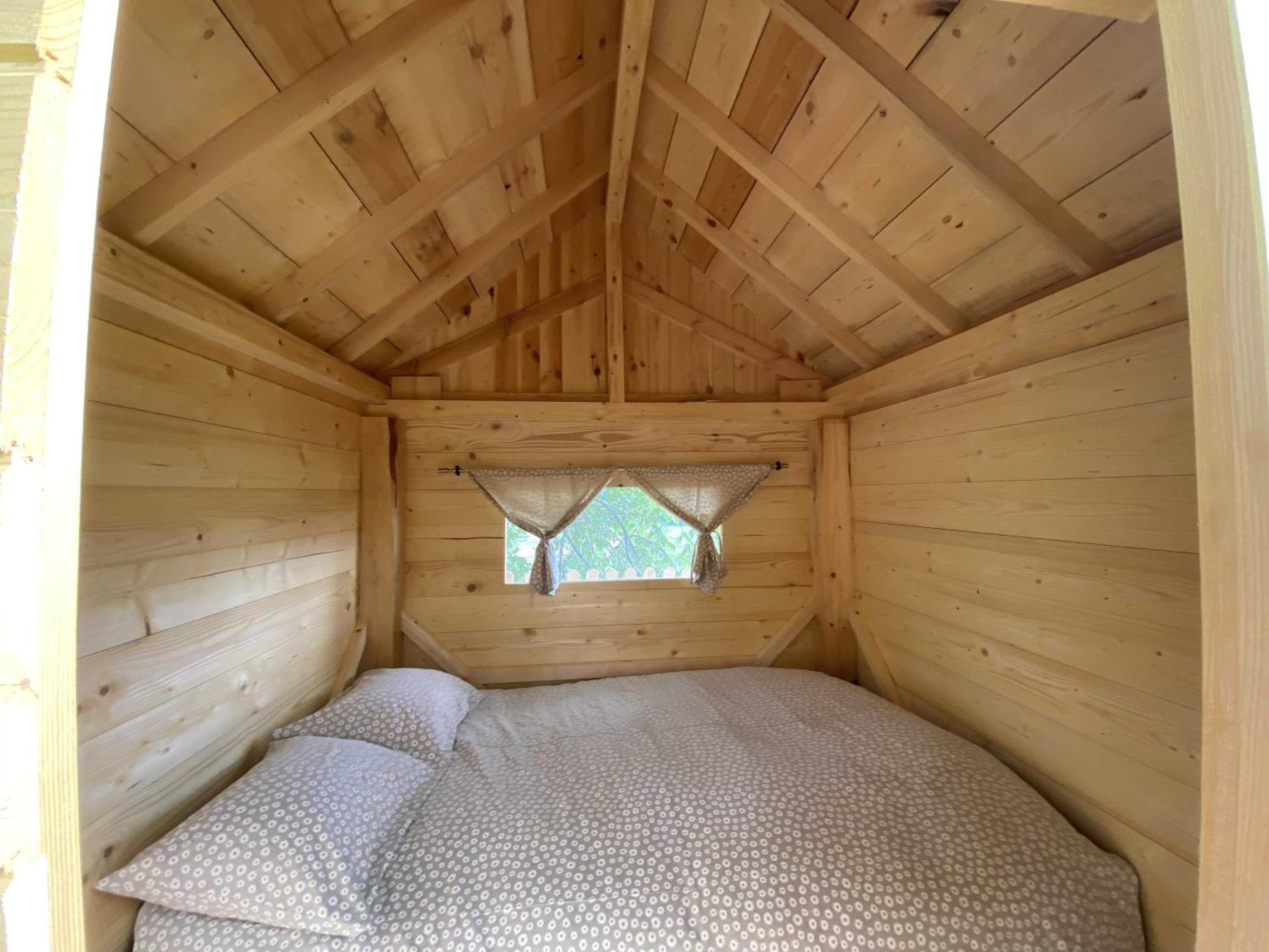Tree House - Photo 8