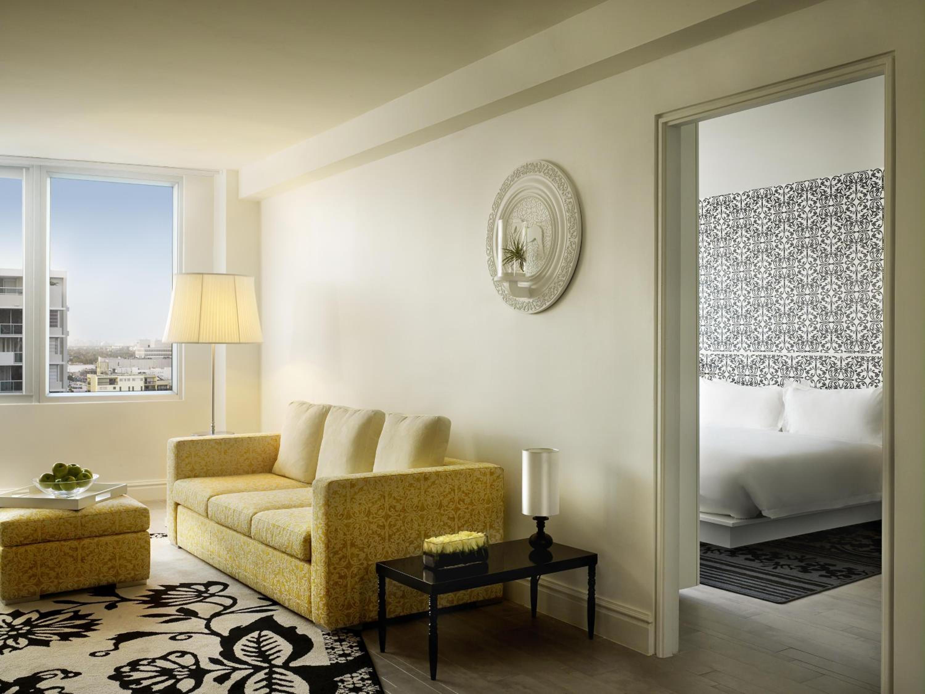 One-Bedroom Suite - Photo 2