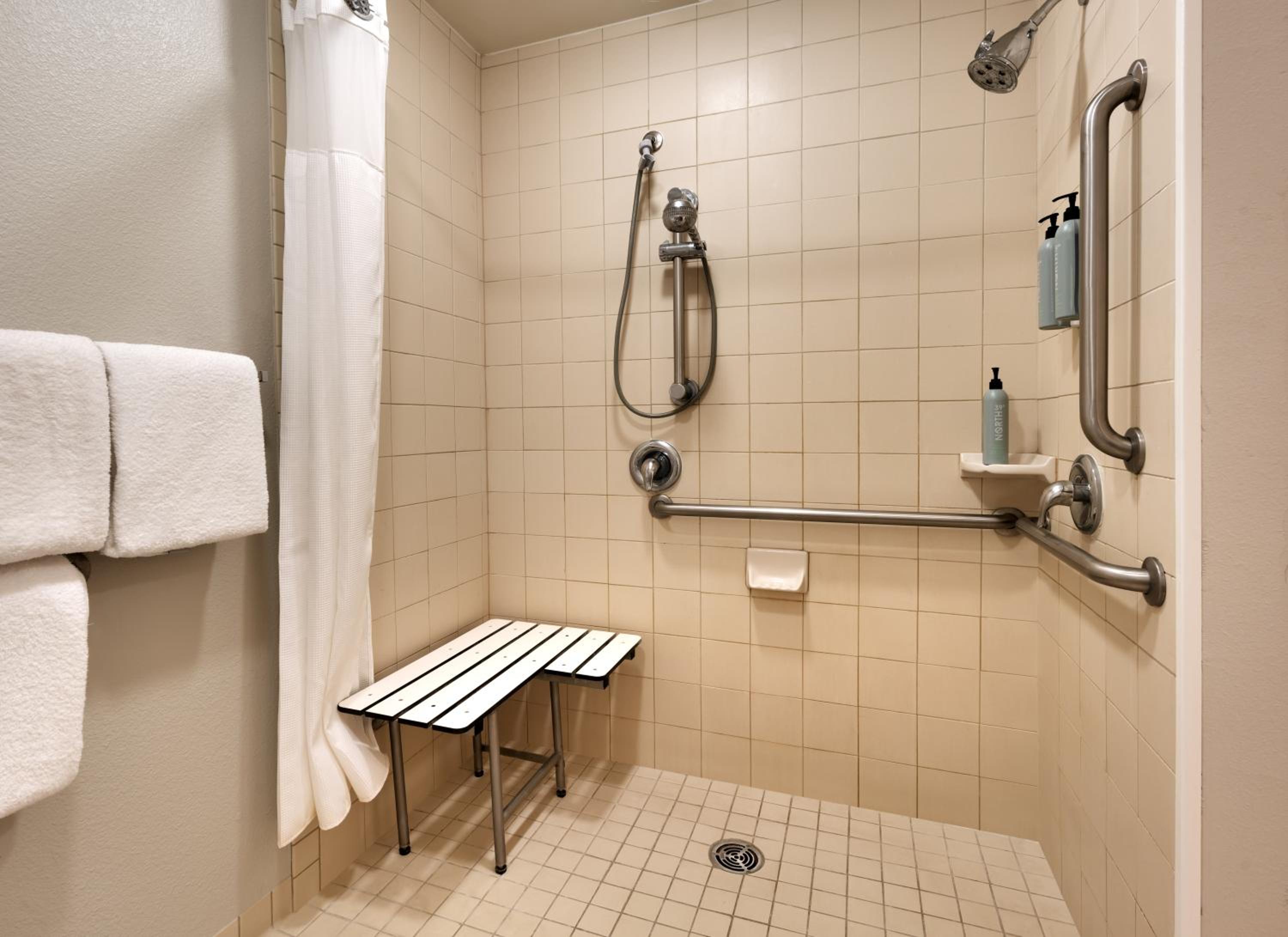 One-Bedroom King Suite - Photo 14