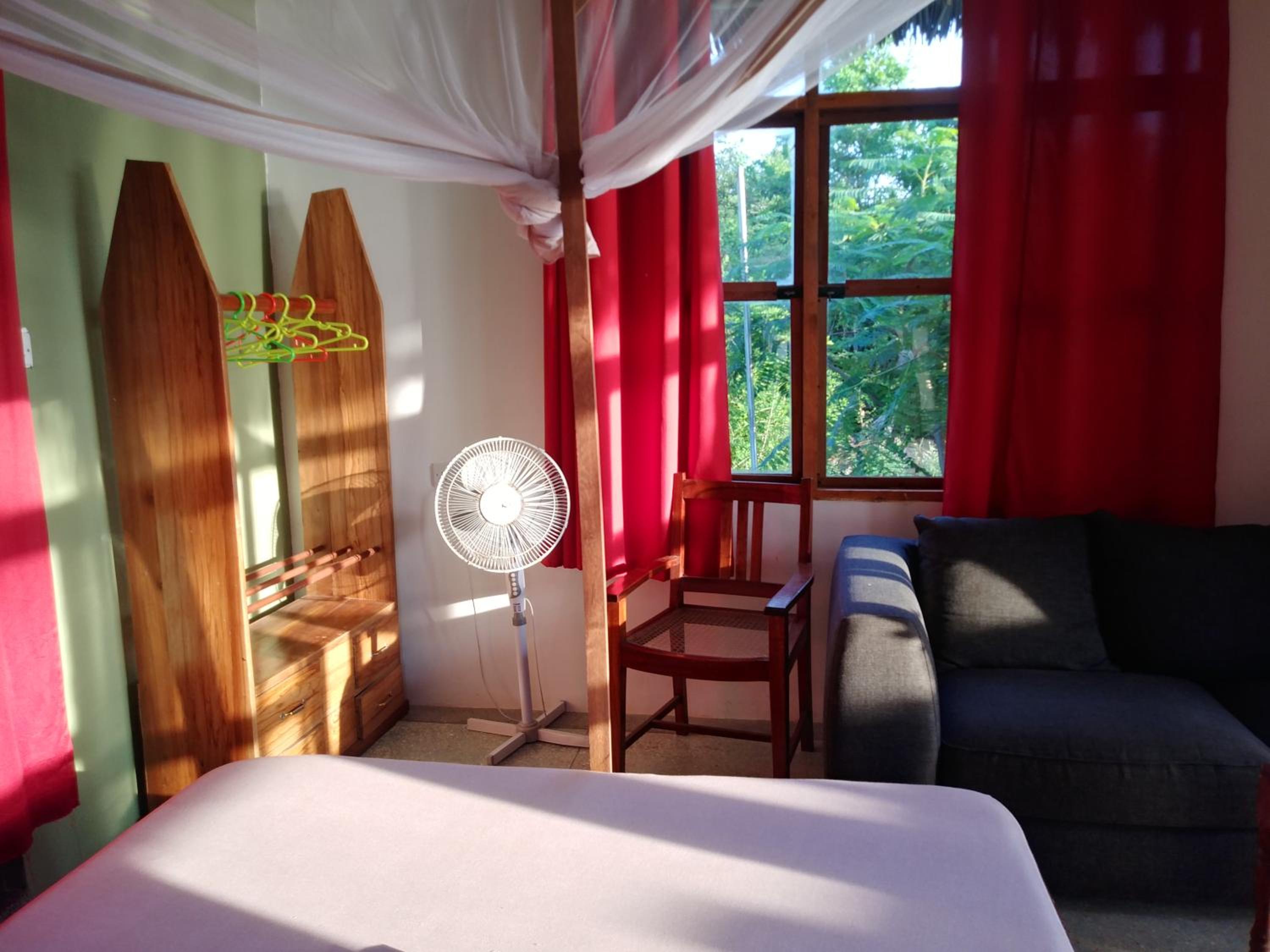 Bungalow with Sea View - Photo 6