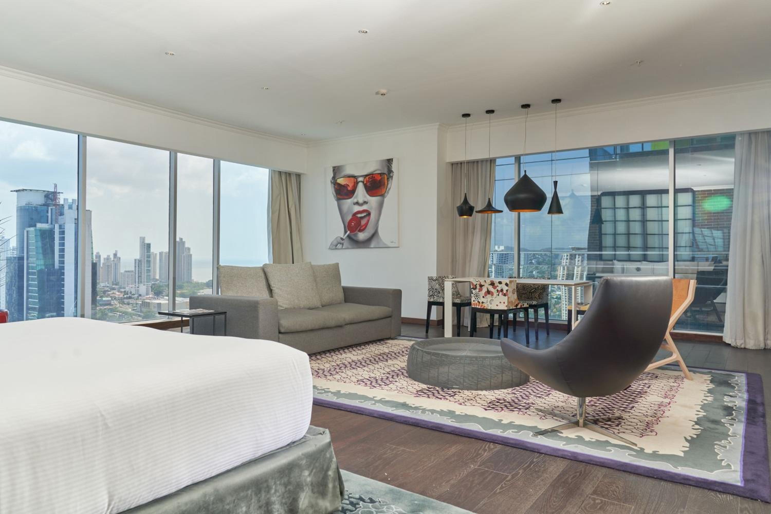 Loft Studio with City View photo 3