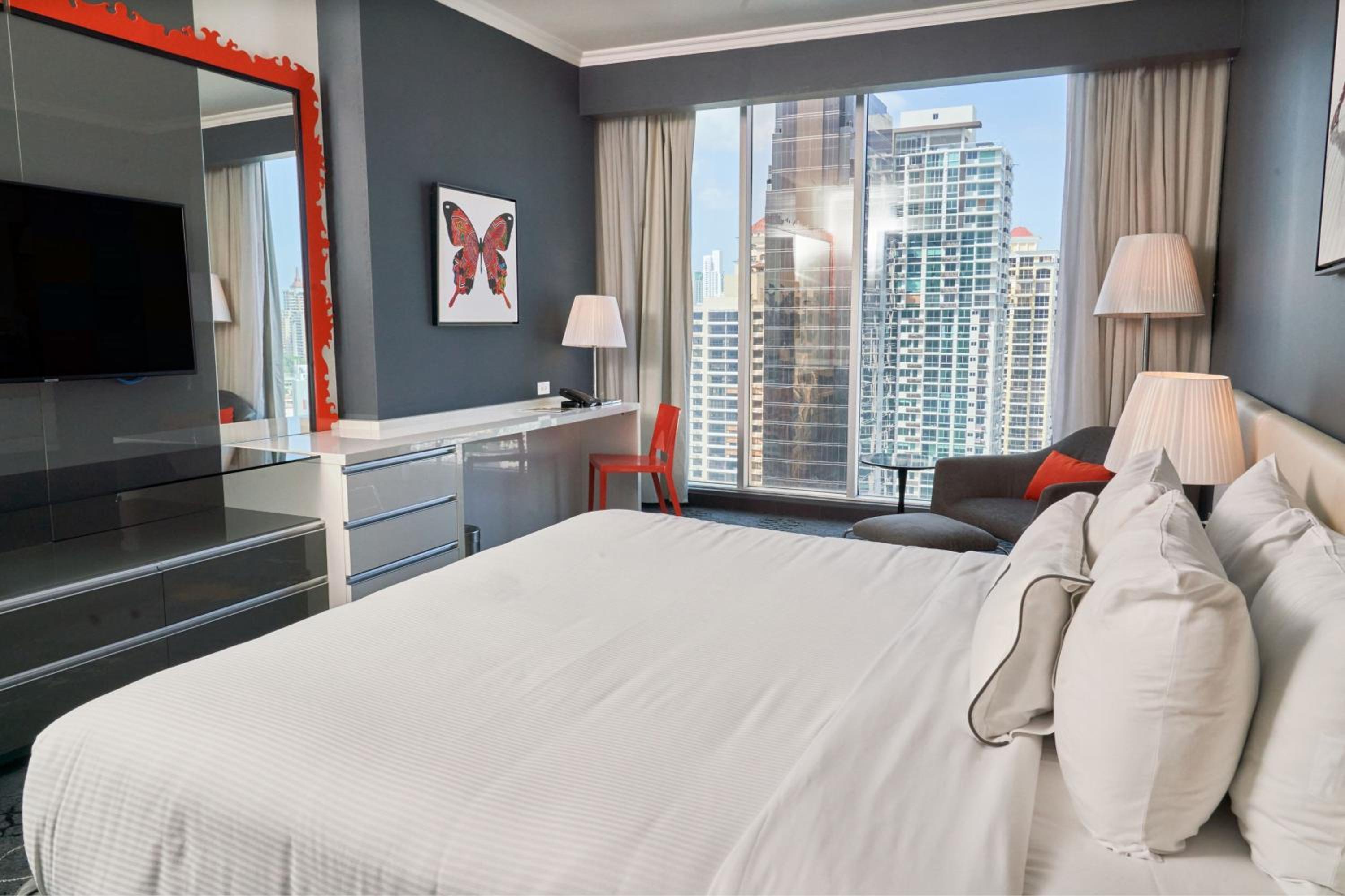 Deluxe 1 King City View, Guest room, 1 King, City view photo 2
