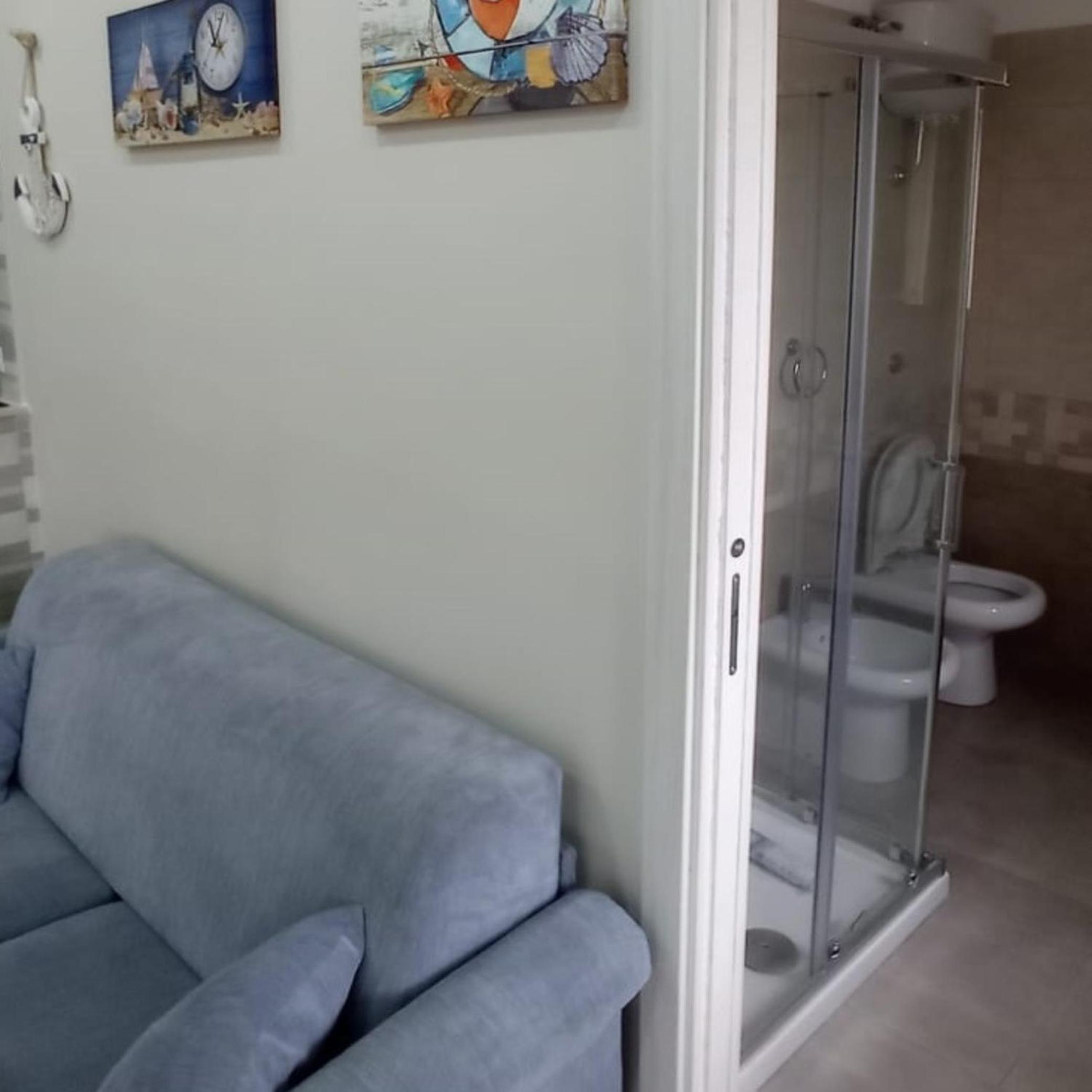 One-Bedroom Apartment photo 2