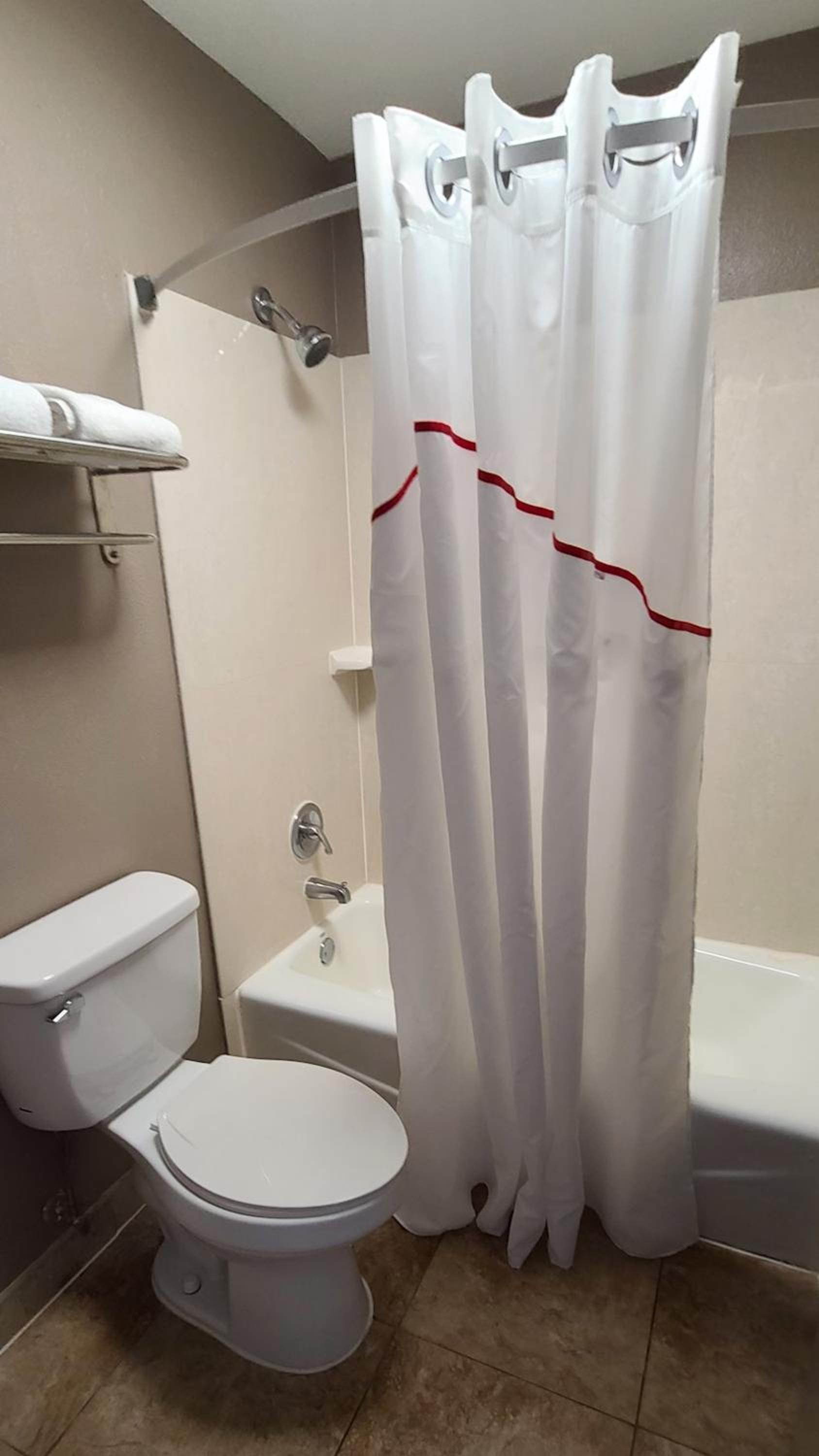 Deluxe Room with Two Queen Beds Non-Smoking - Photo 3