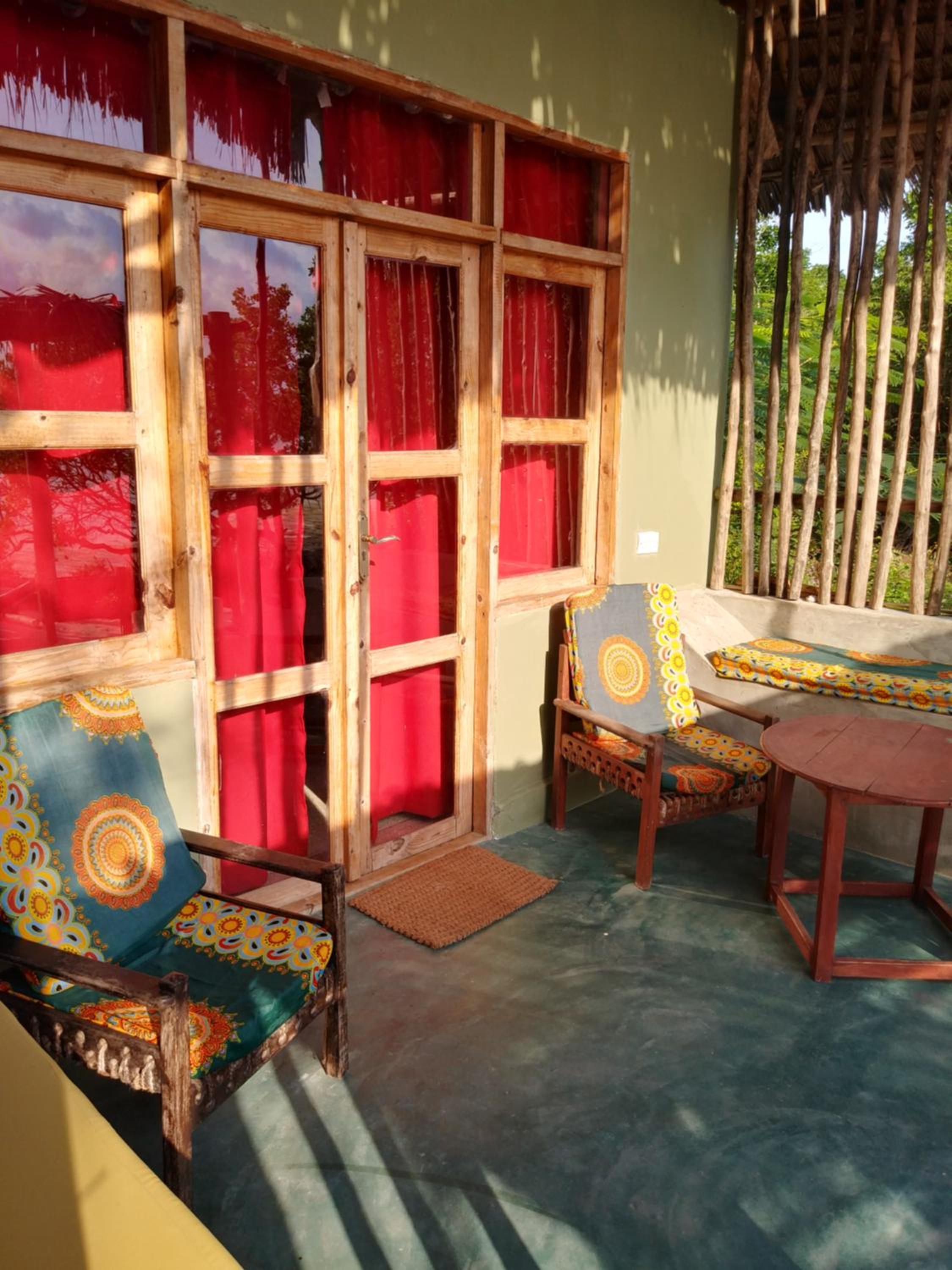 Bungalow with Sea View - Photo 9