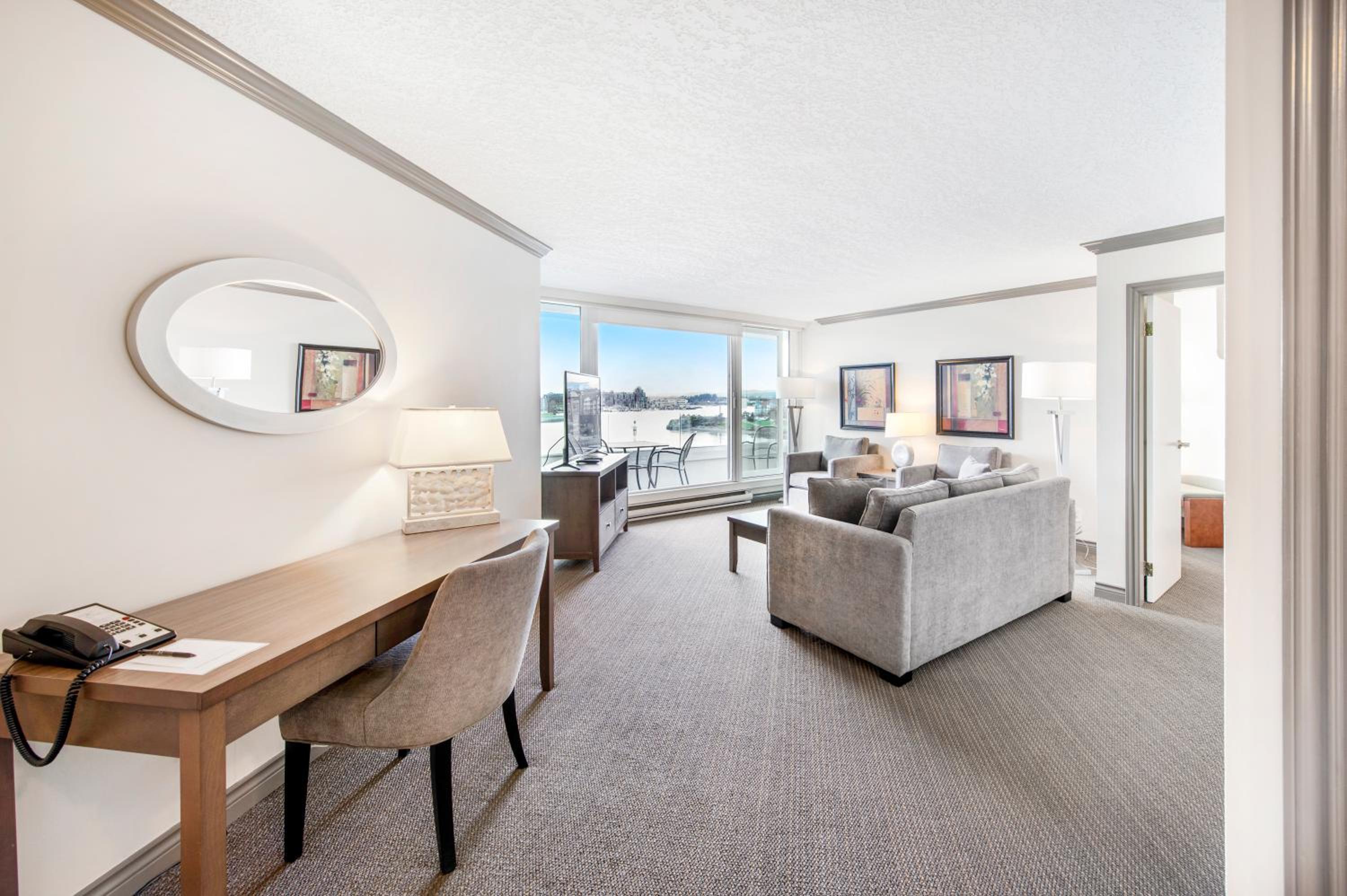 Two Bedroom Waterfront Suite - Photo 9