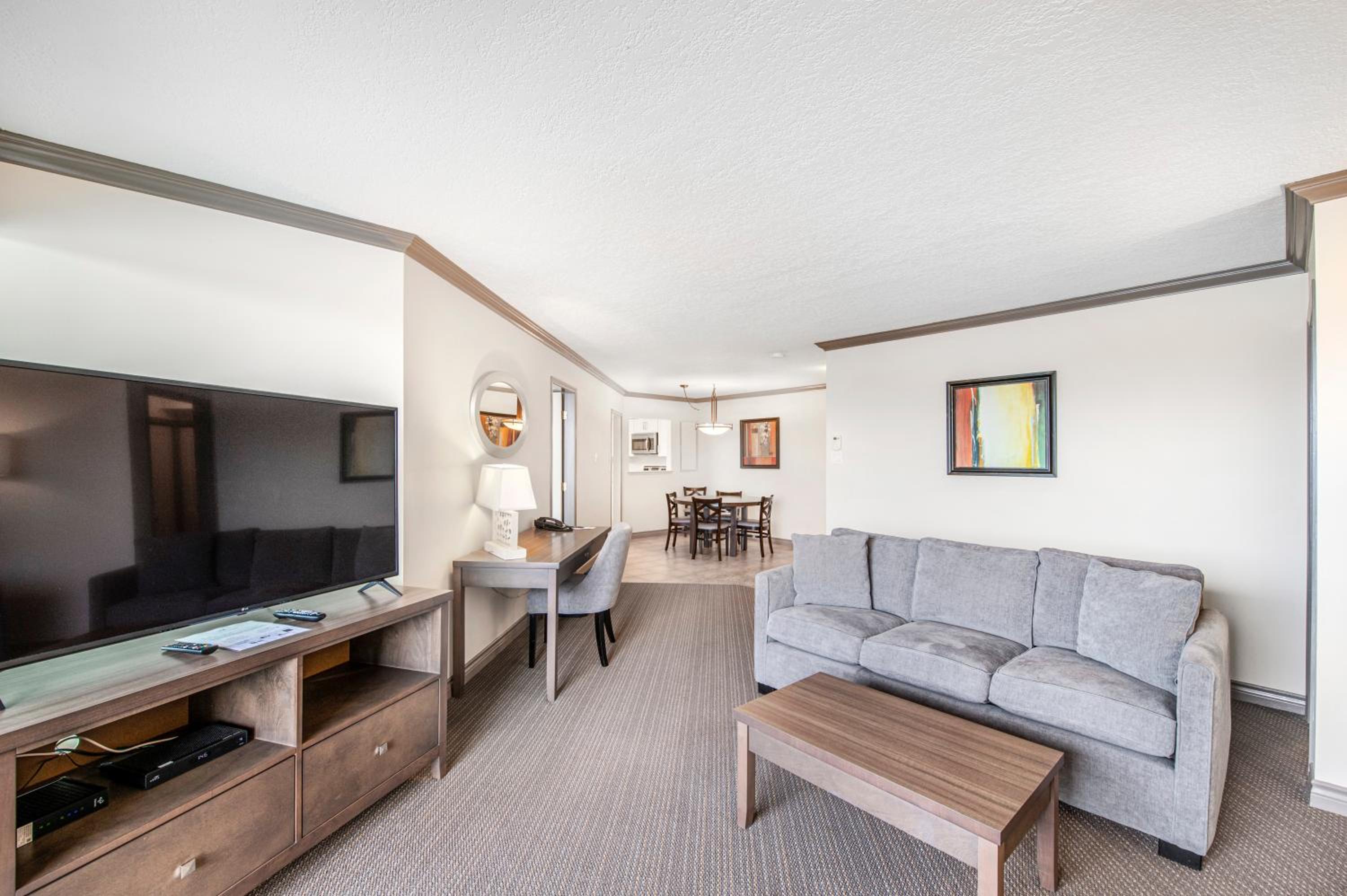One Bedroom Suite Waterfront View - Photo 17