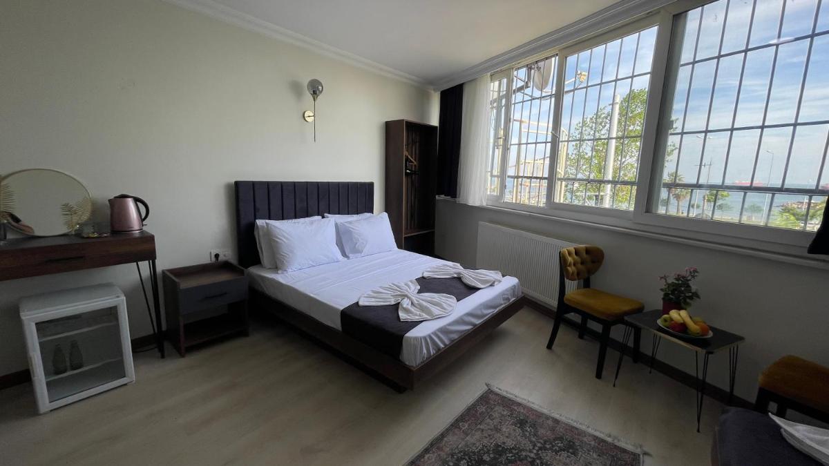 Deluxe Double Room with Sea View photo 3