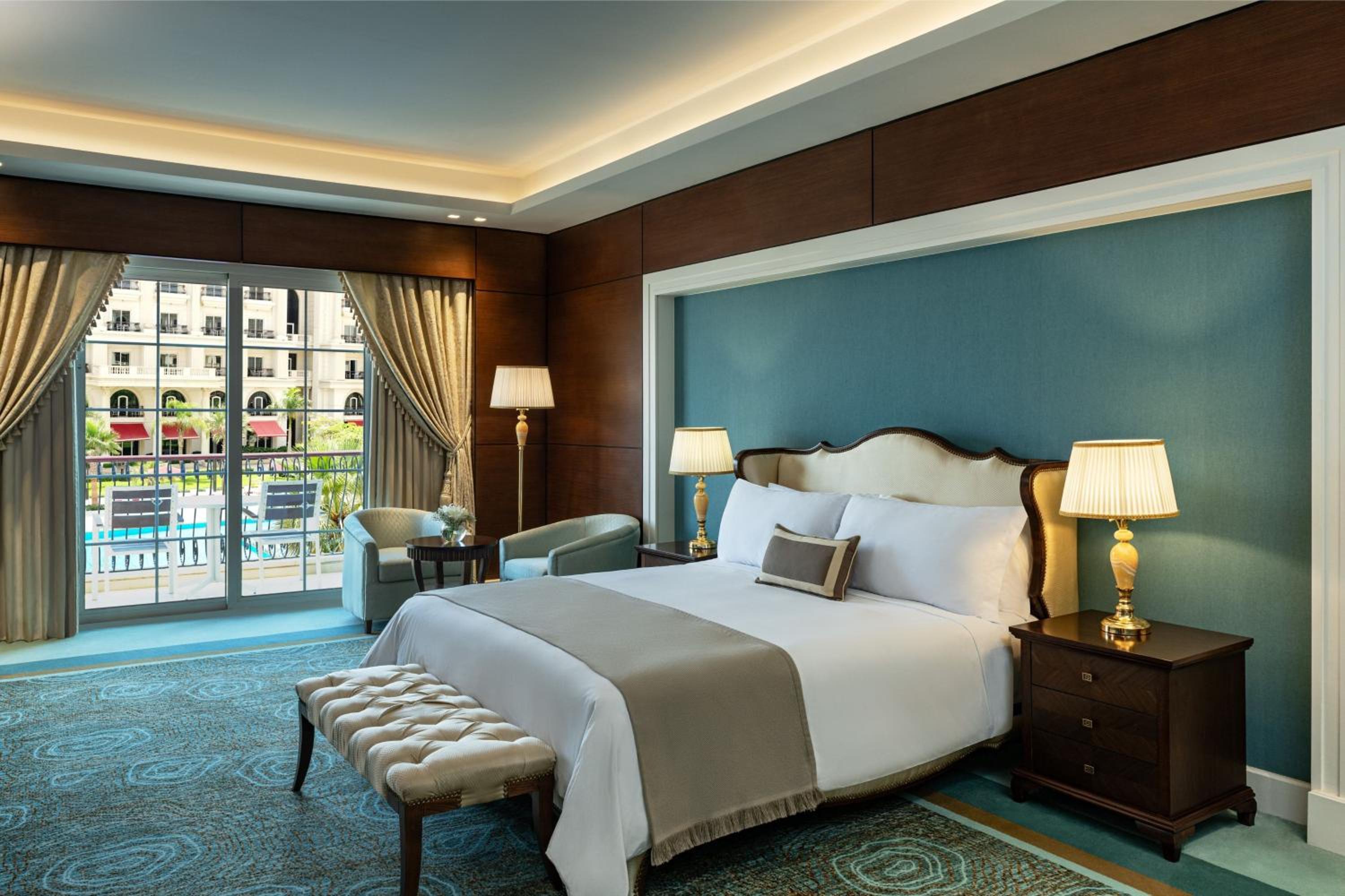 Astor Suite, 1 Bedroom Larger Suite, 1 King, Garden view