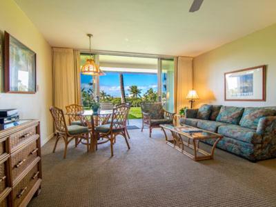 Studio with Partial Ocean View photo 1
