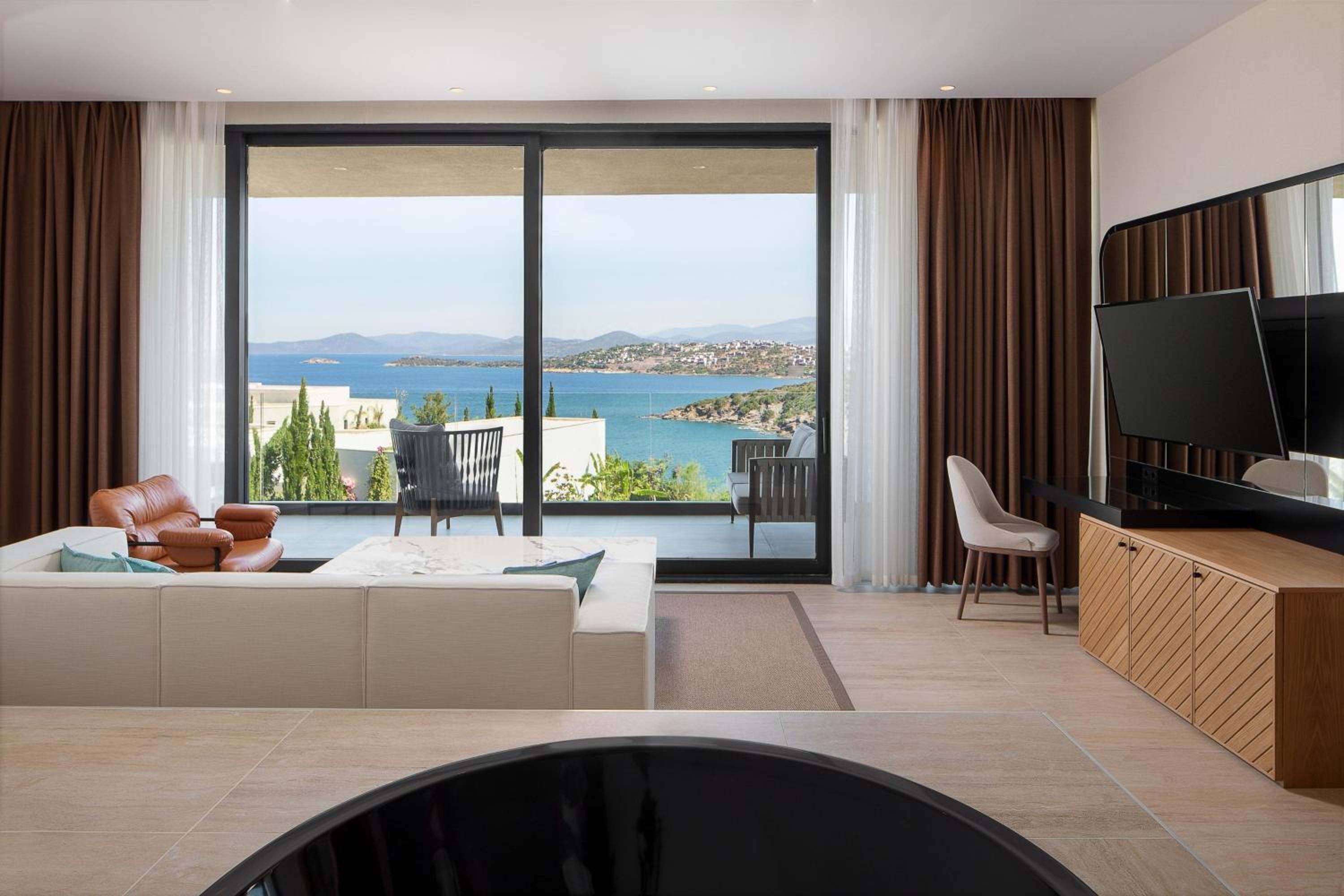 Grand Suite, with King Bed and Sea view