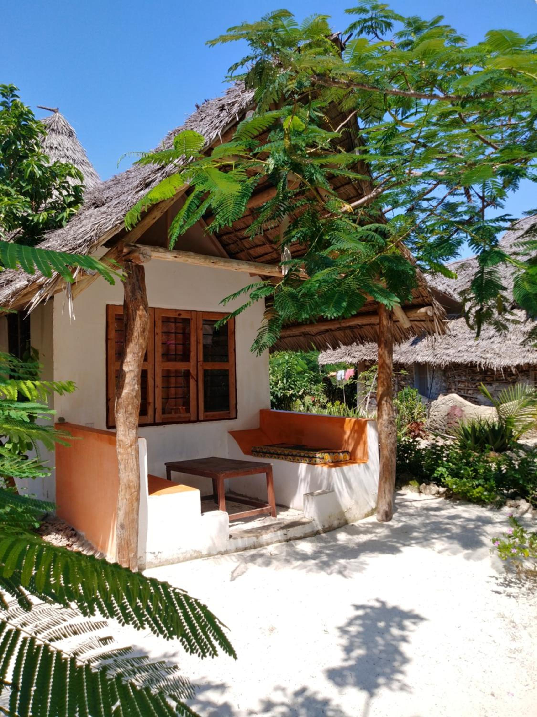 Bungalow photo 1