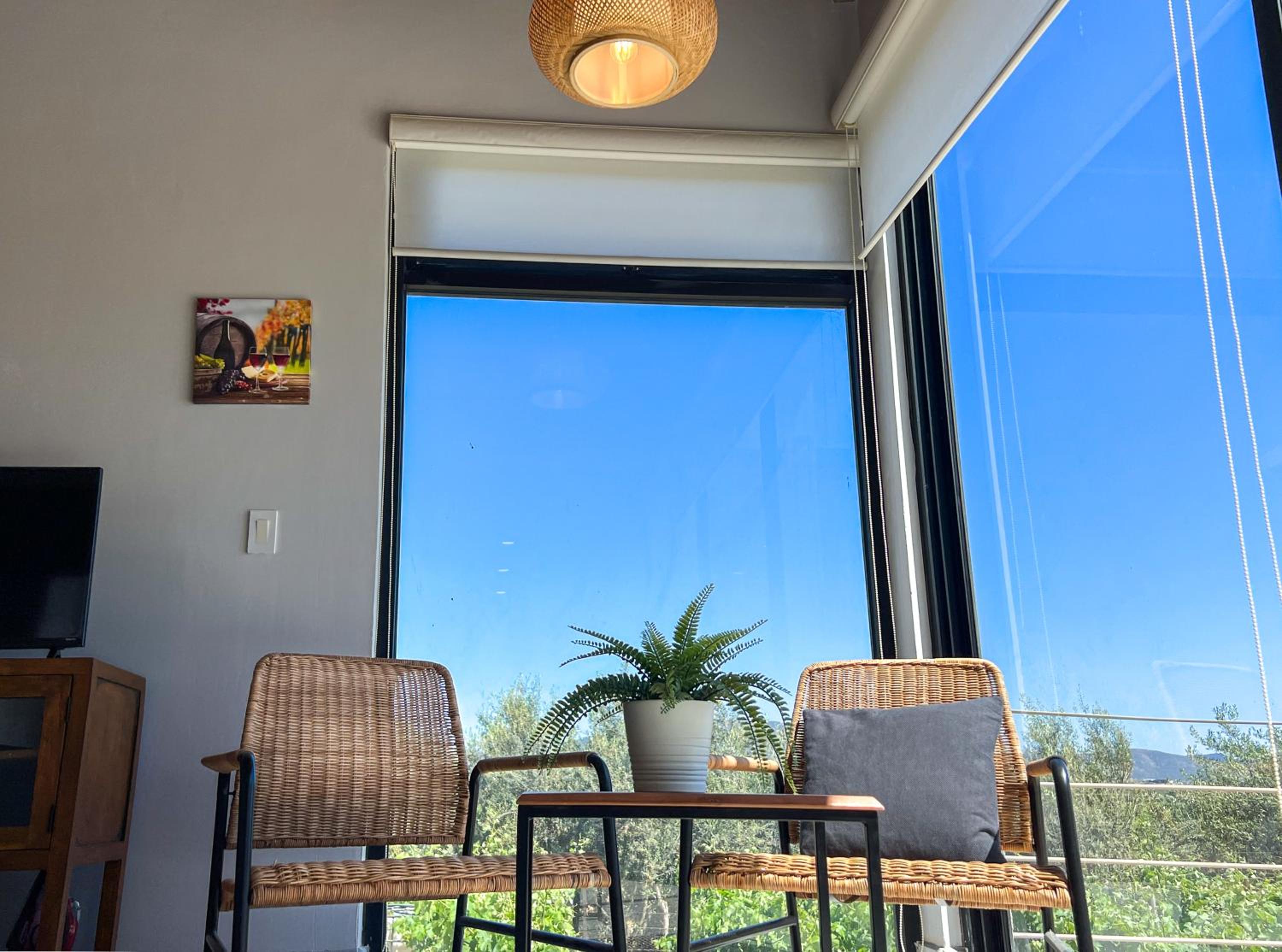 Deluxe King Suite - Photo 12