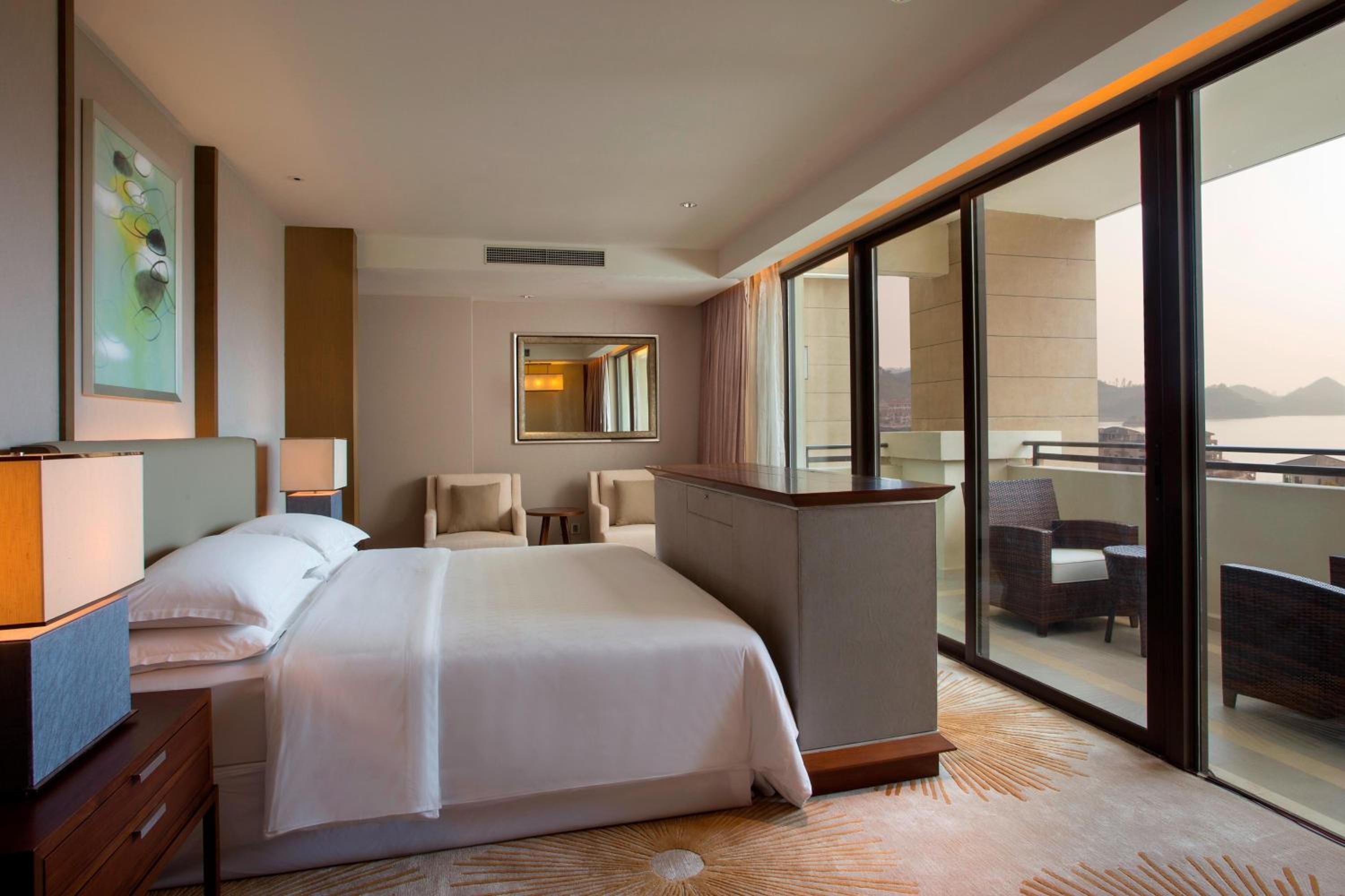 Diplomatic Suite photo 1