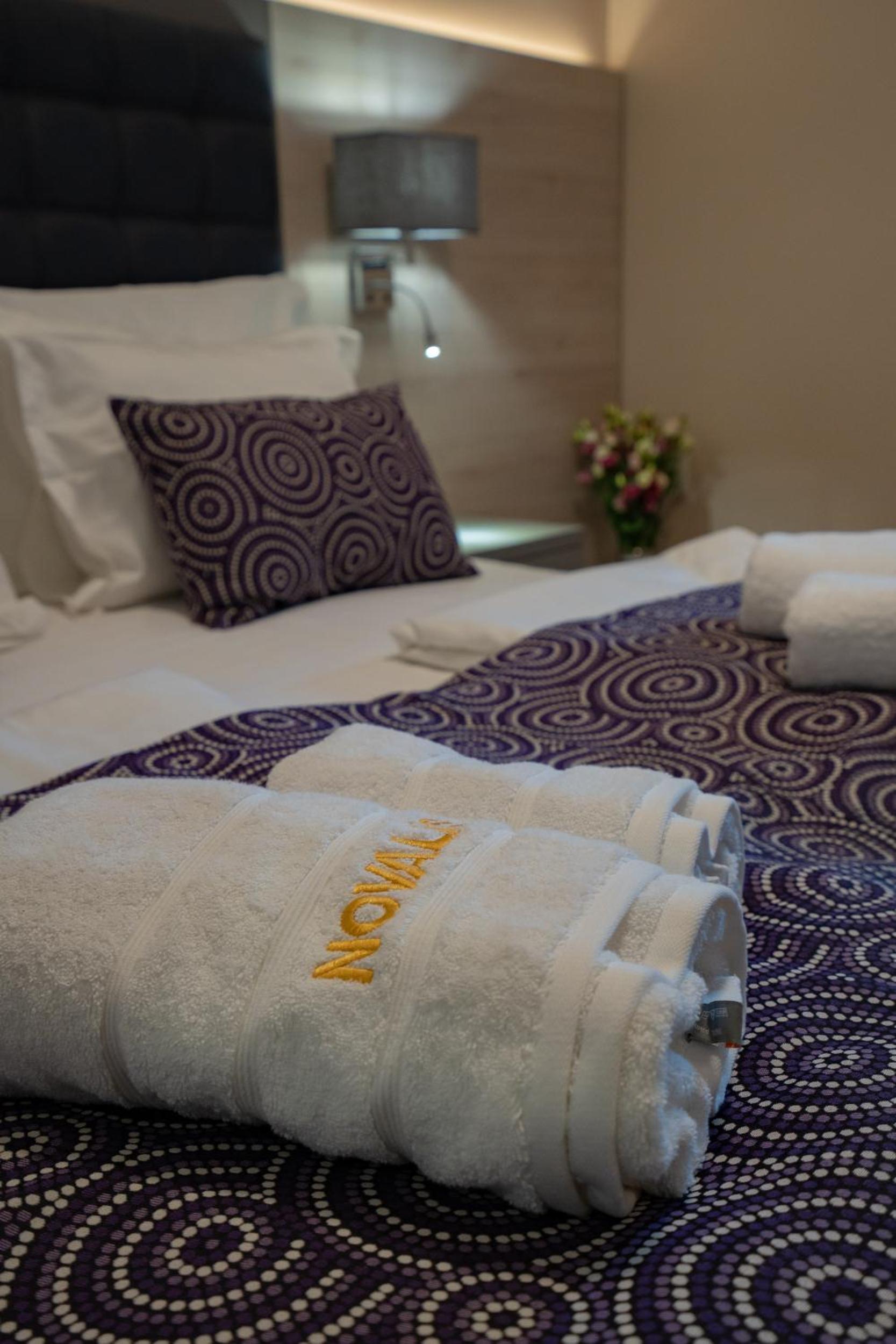 Standard Double Suite