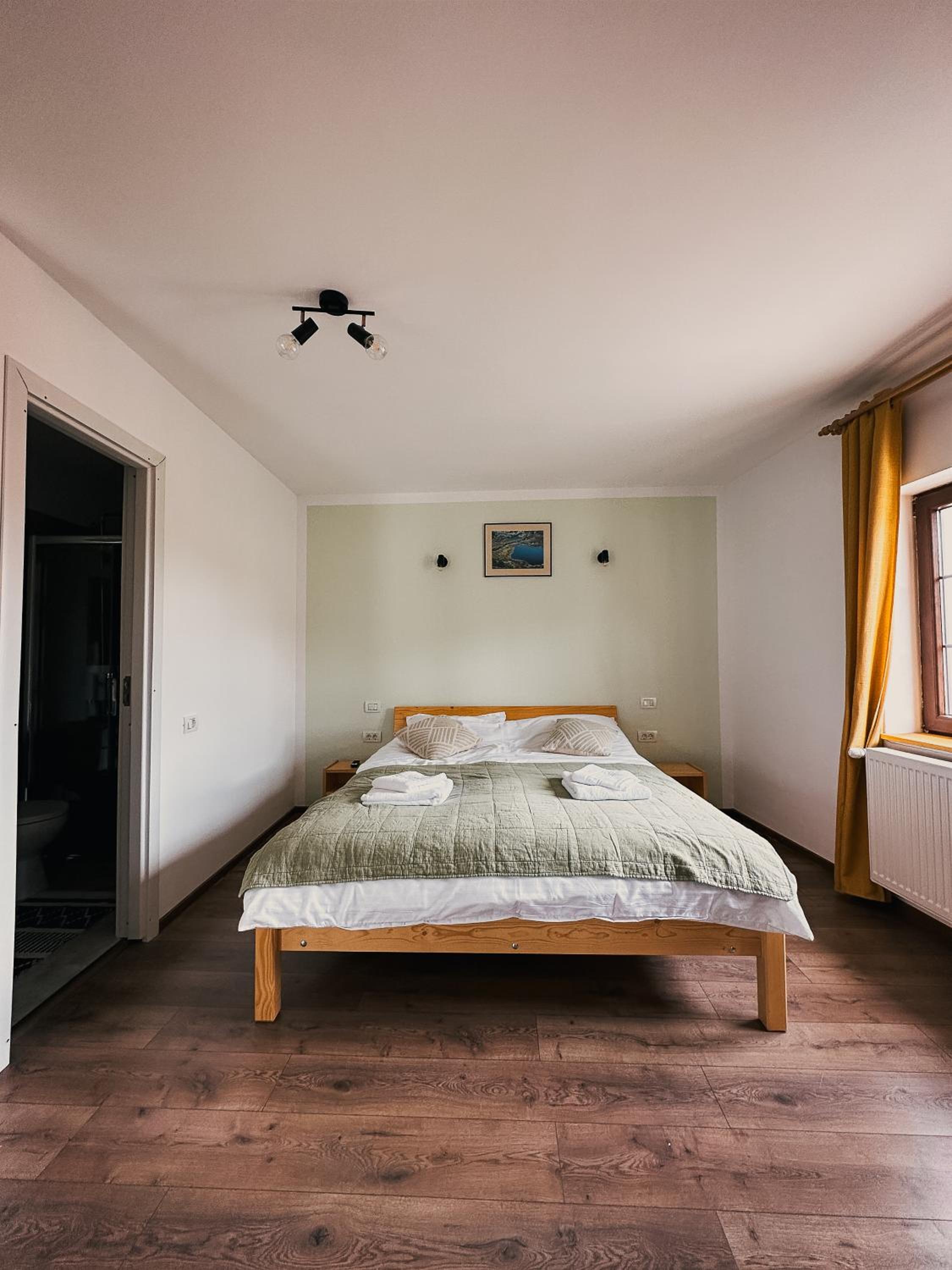 Double Room with Private Bathroom photo 1
