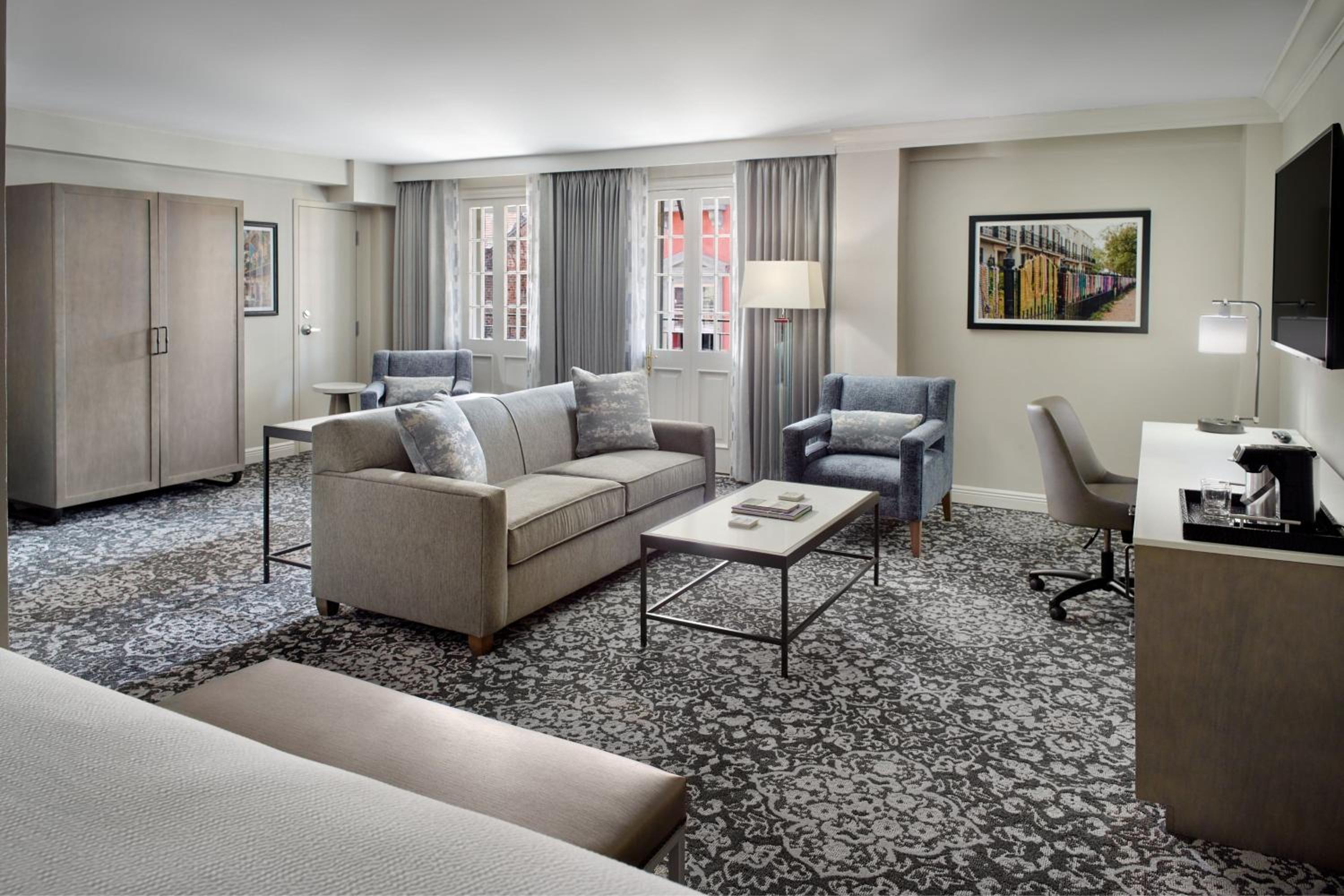 Junior Suite, 1 King Bed, Bourbon Street View - Photo 4