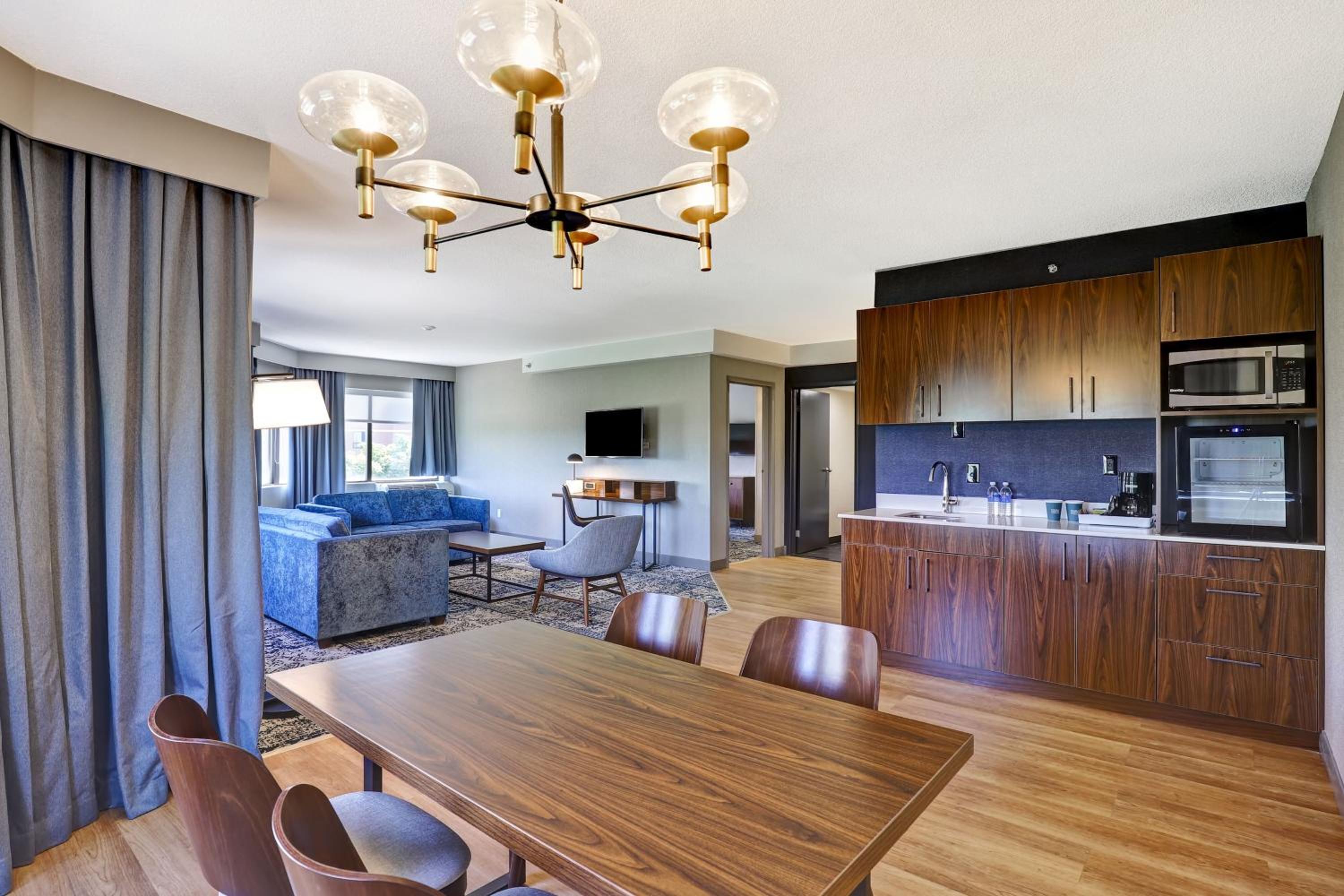 King Suite - Photo 5