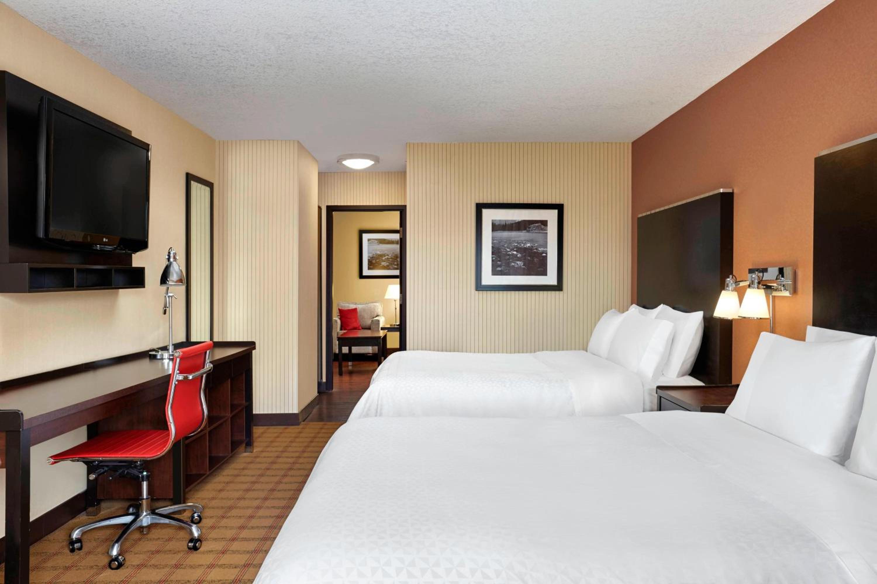 Suite, 1 King, Sofa bed, Balcony
