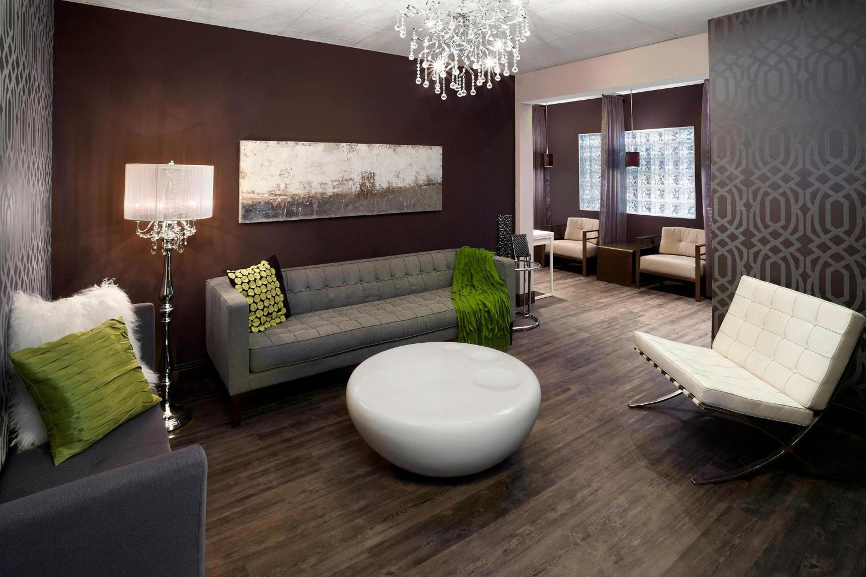 Junior Suite, 1 Queen, Sofa bed - Photo 1
