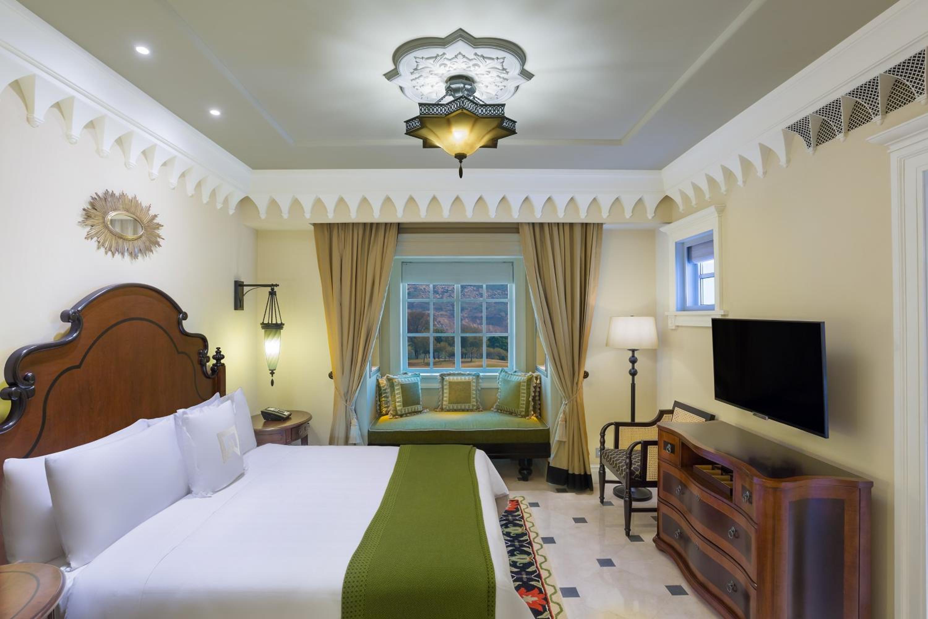 Luxury Suite with Semi Private Pool