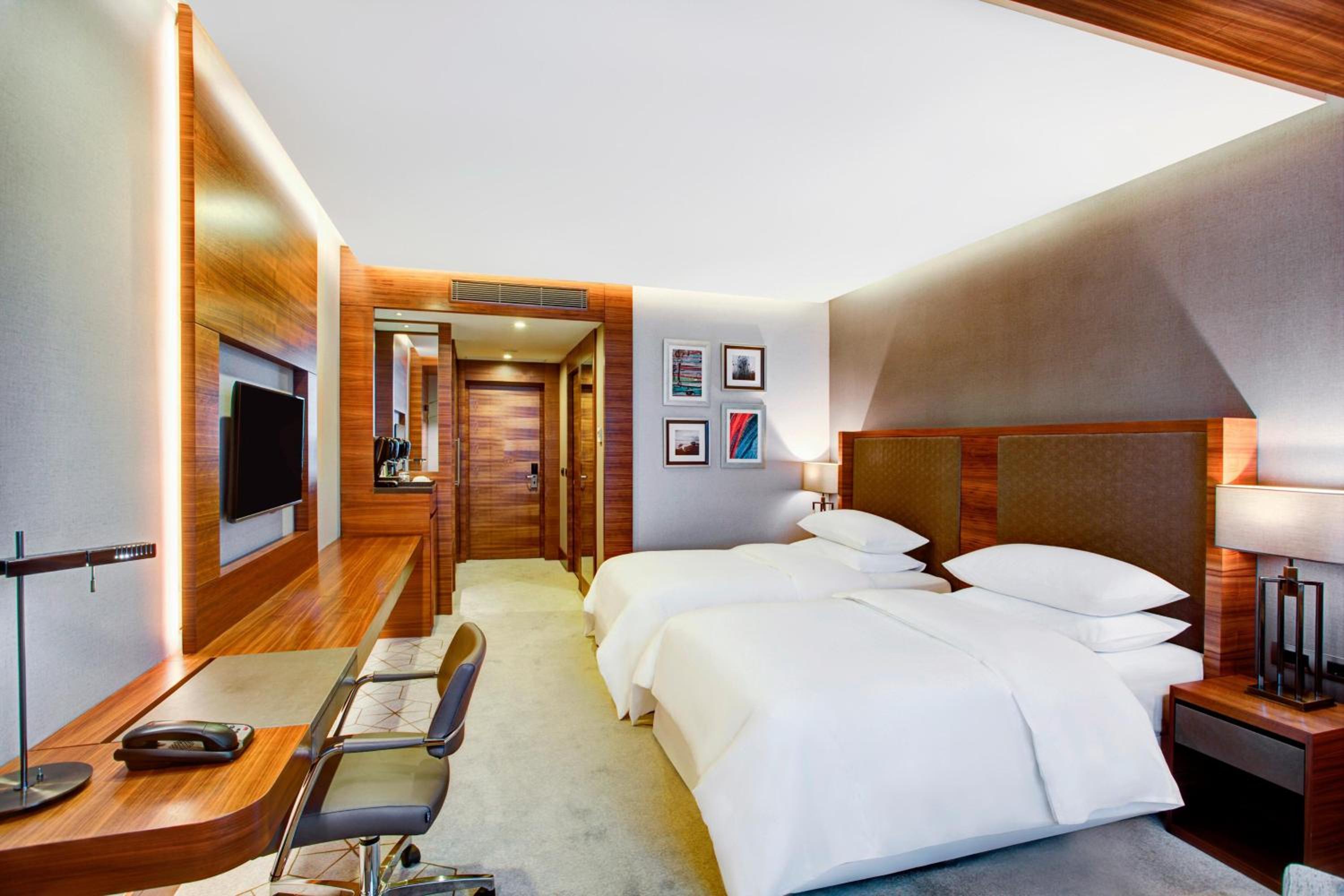 Deluxe Room with Twin Beds - Sea View