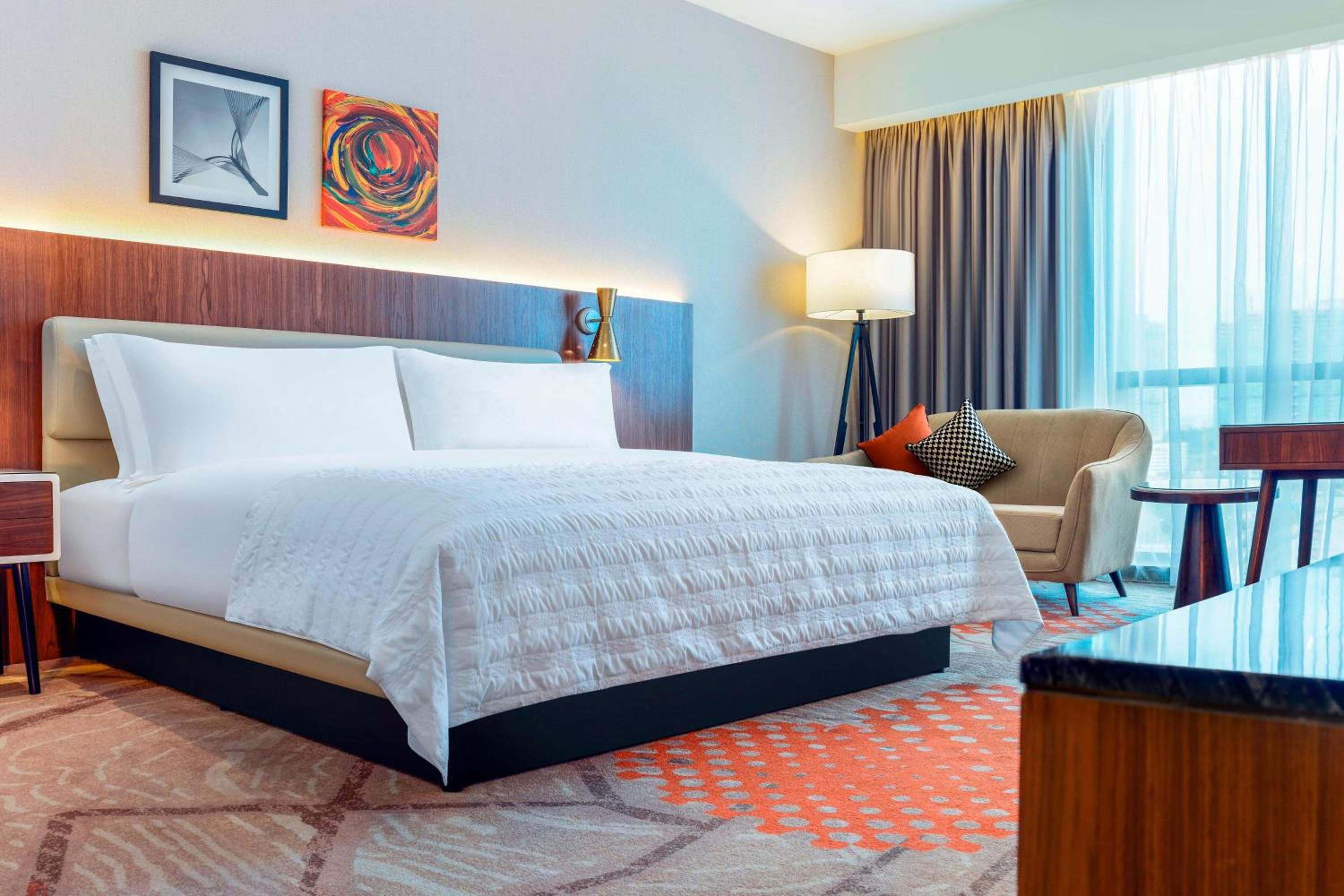 1 King Bed, Guest Room photo 2