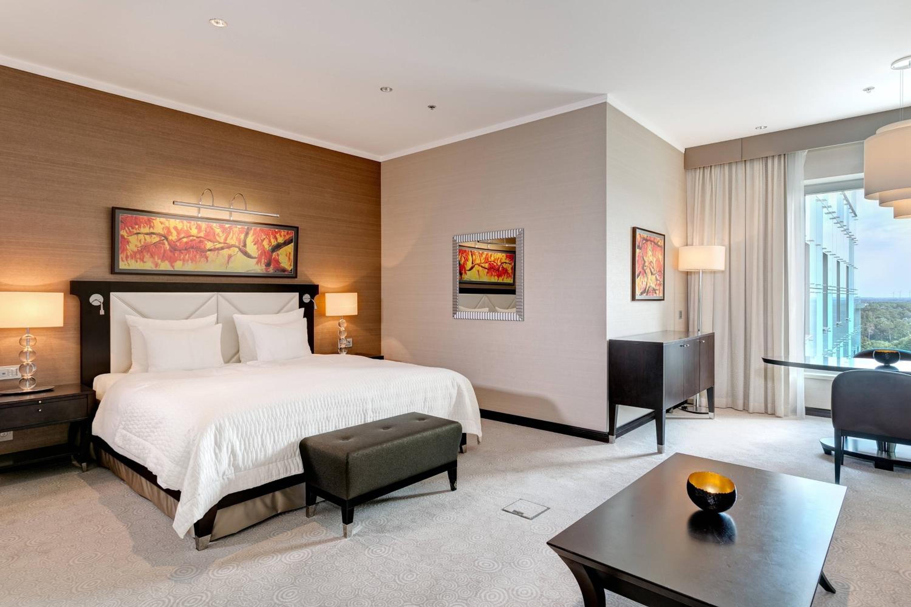 Junior Suite, Grand Living Room access level, Junior Suite - Photo 1
