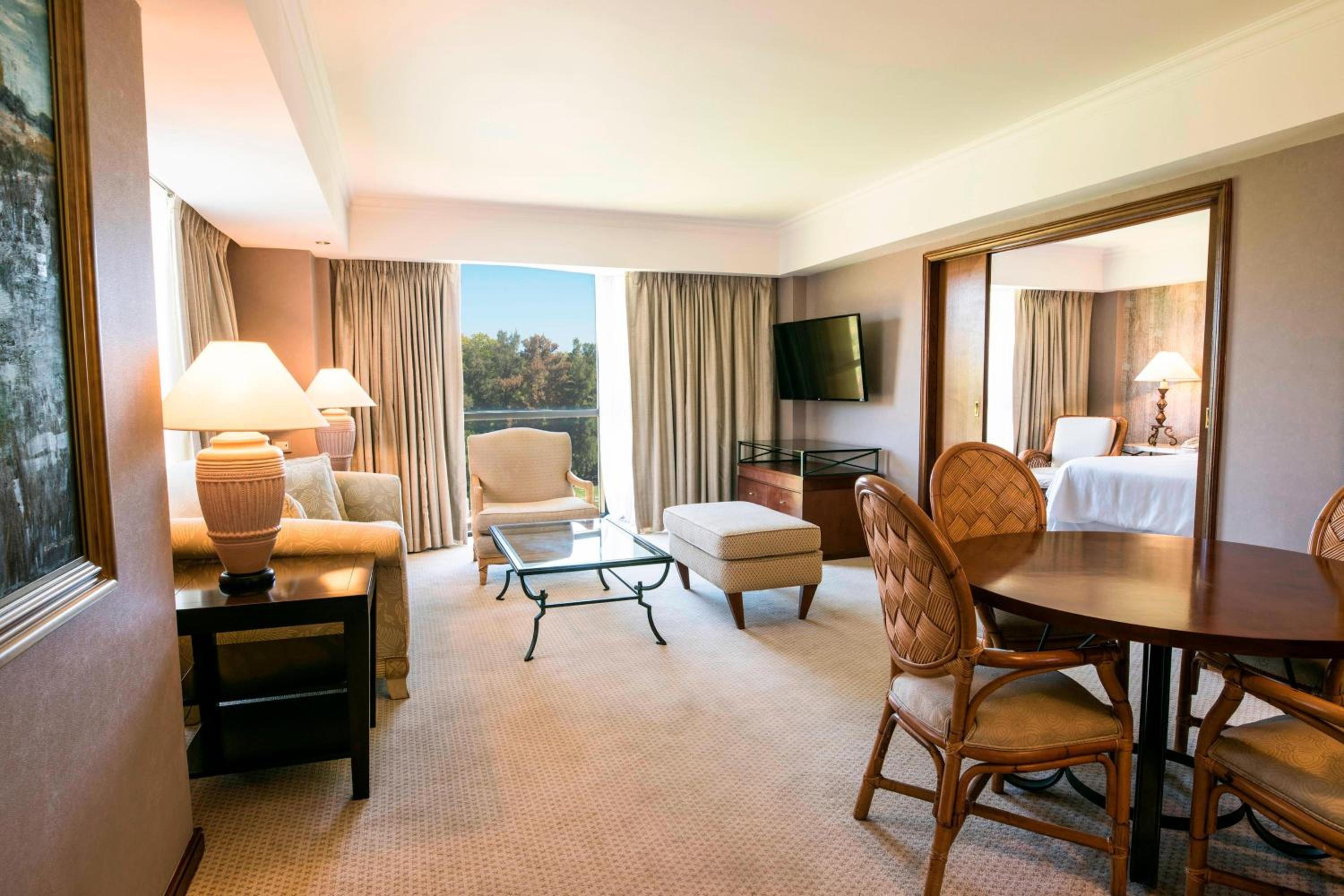One-Bedroom Suite photo 1