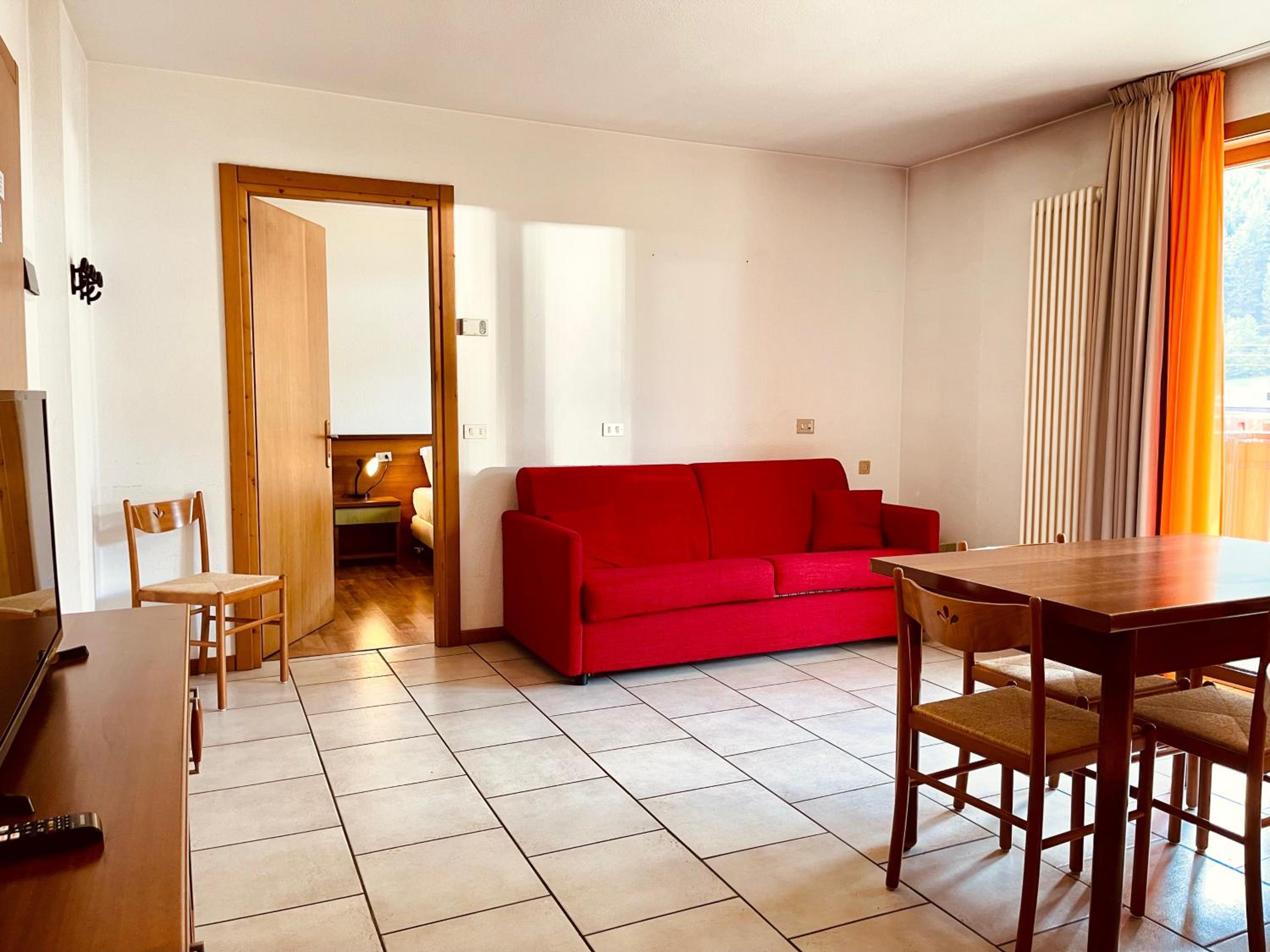 Apartment with Mountain View - Photo 1