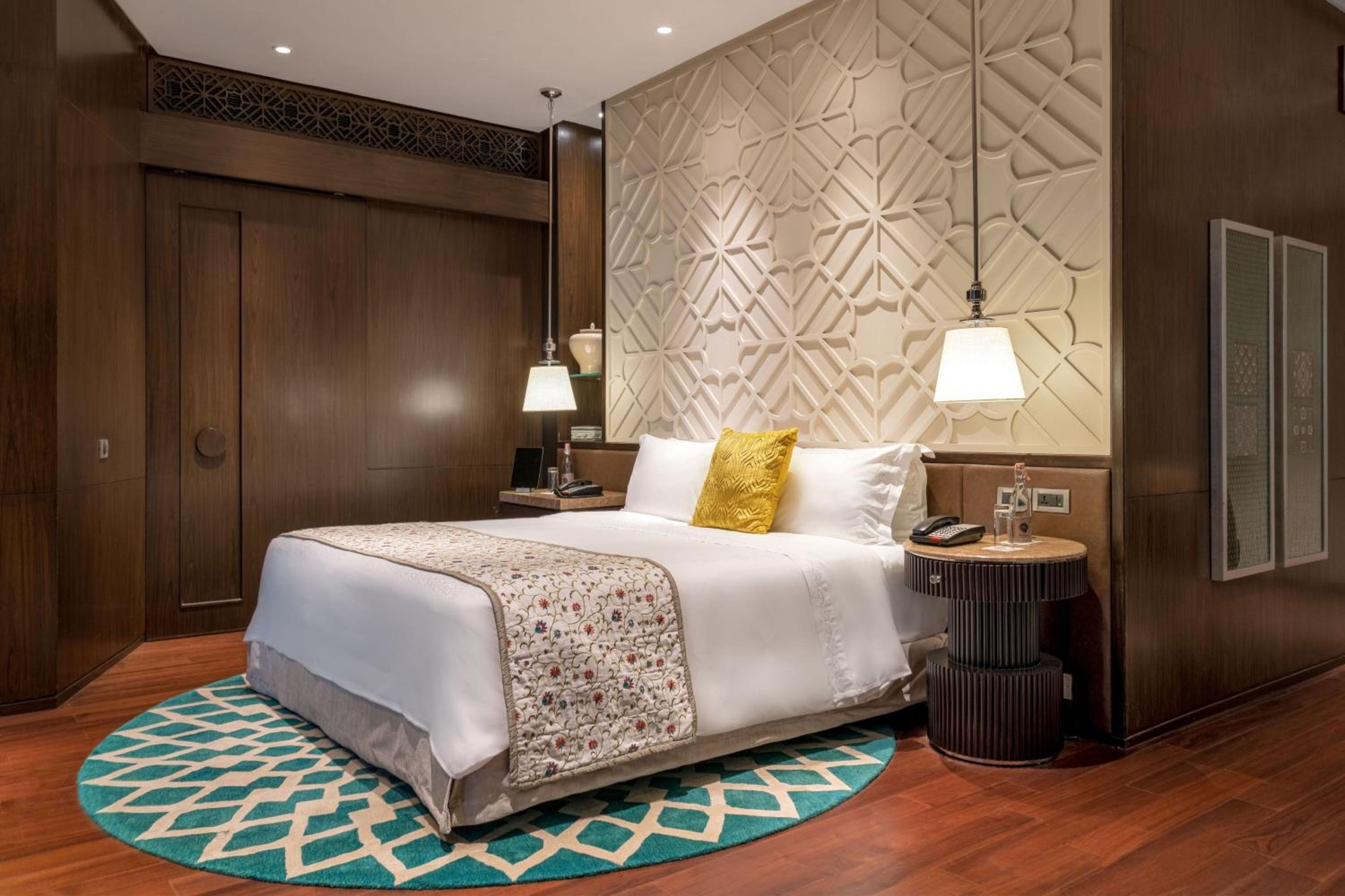 Deluxe Suite photo
