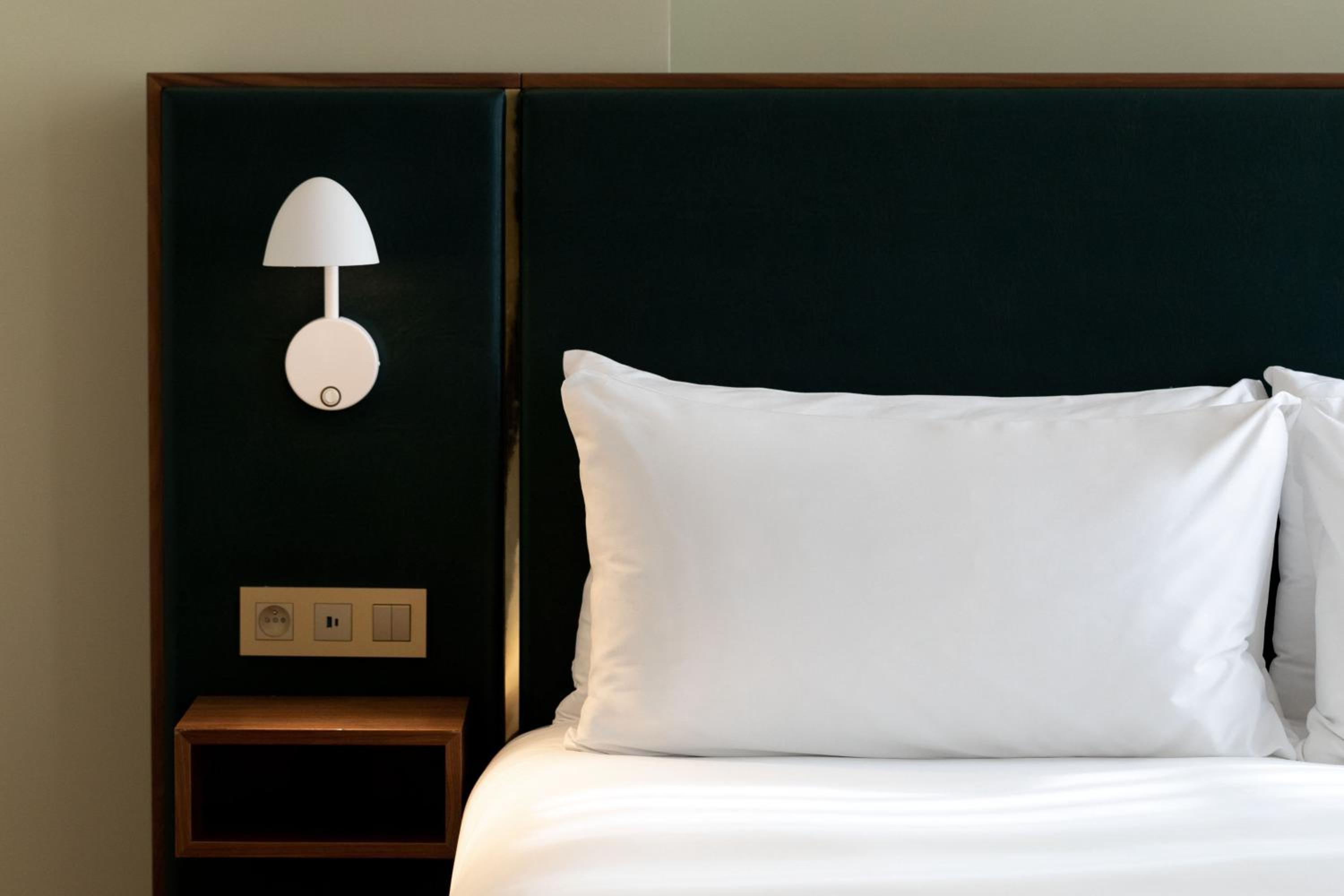 Sapphire Deluxe Room photo 2