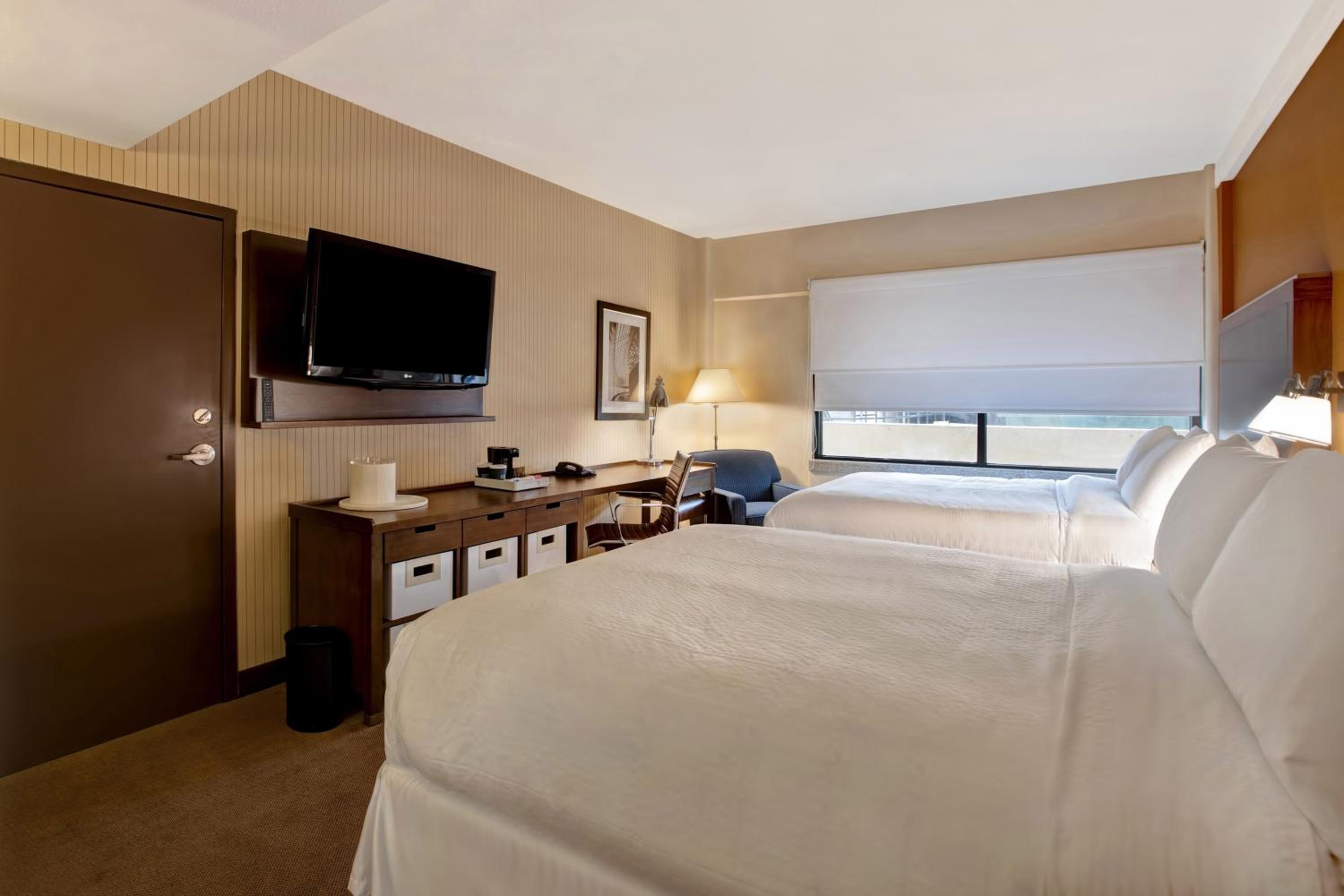 Guest room, 2 Queen - Photo 1
