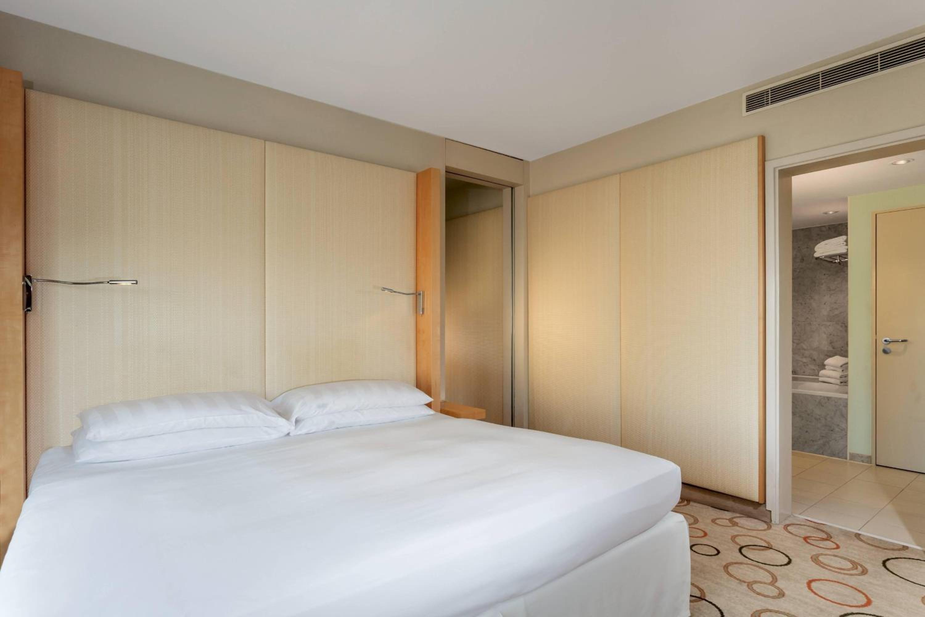 Sauna Suite - One Bedroom