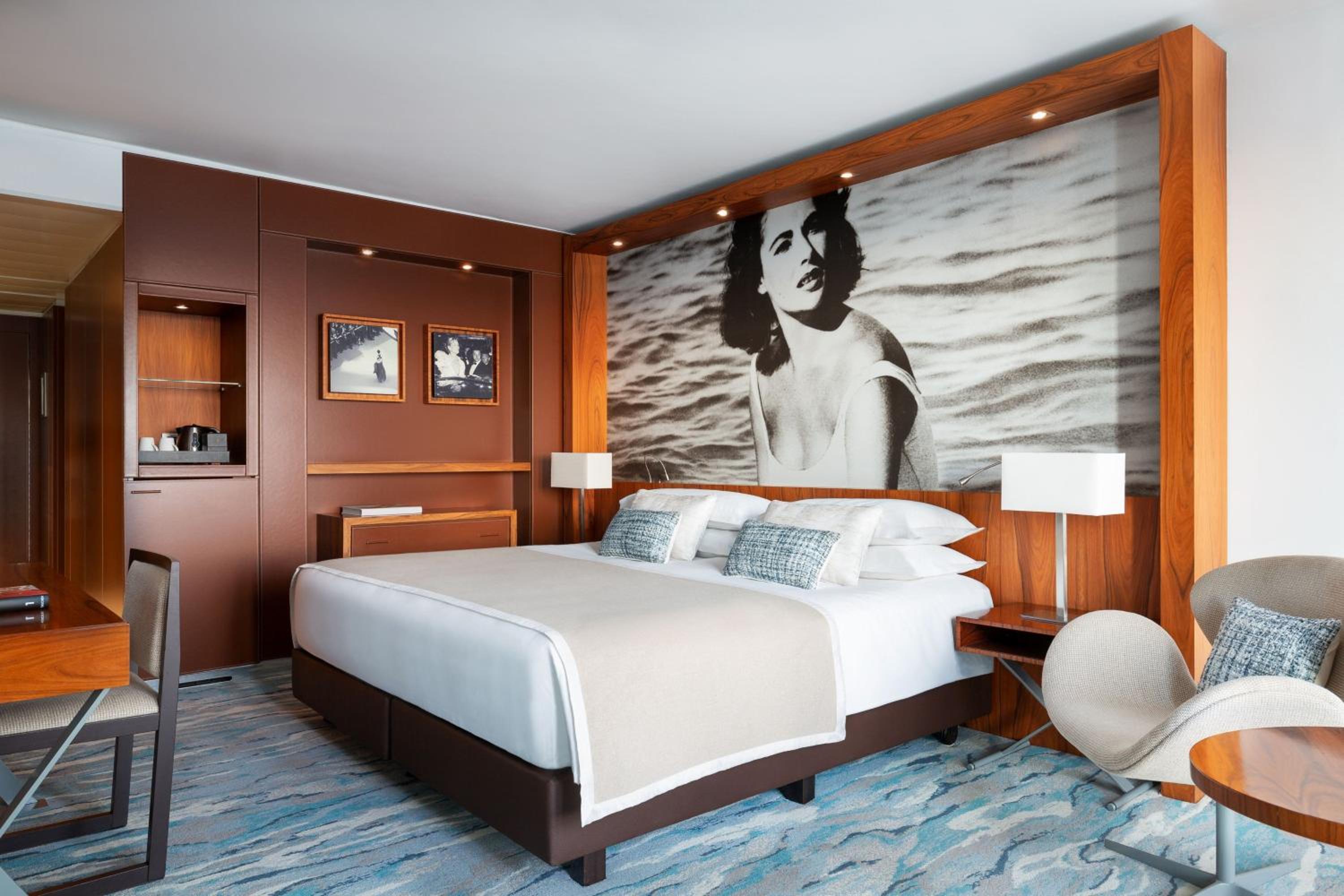 Deluxe Room with  City View   - Photo 5