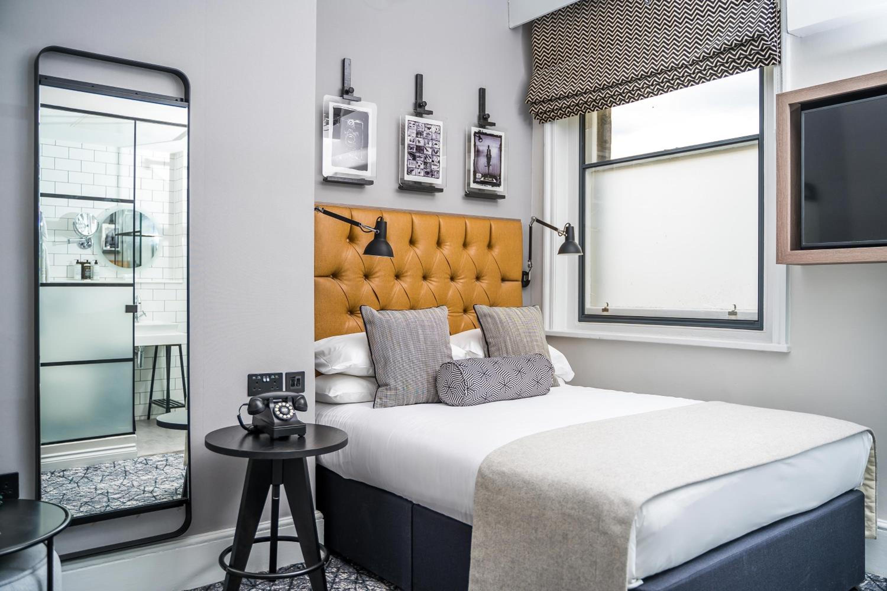 Double Room - Cozy Print - Photo 1