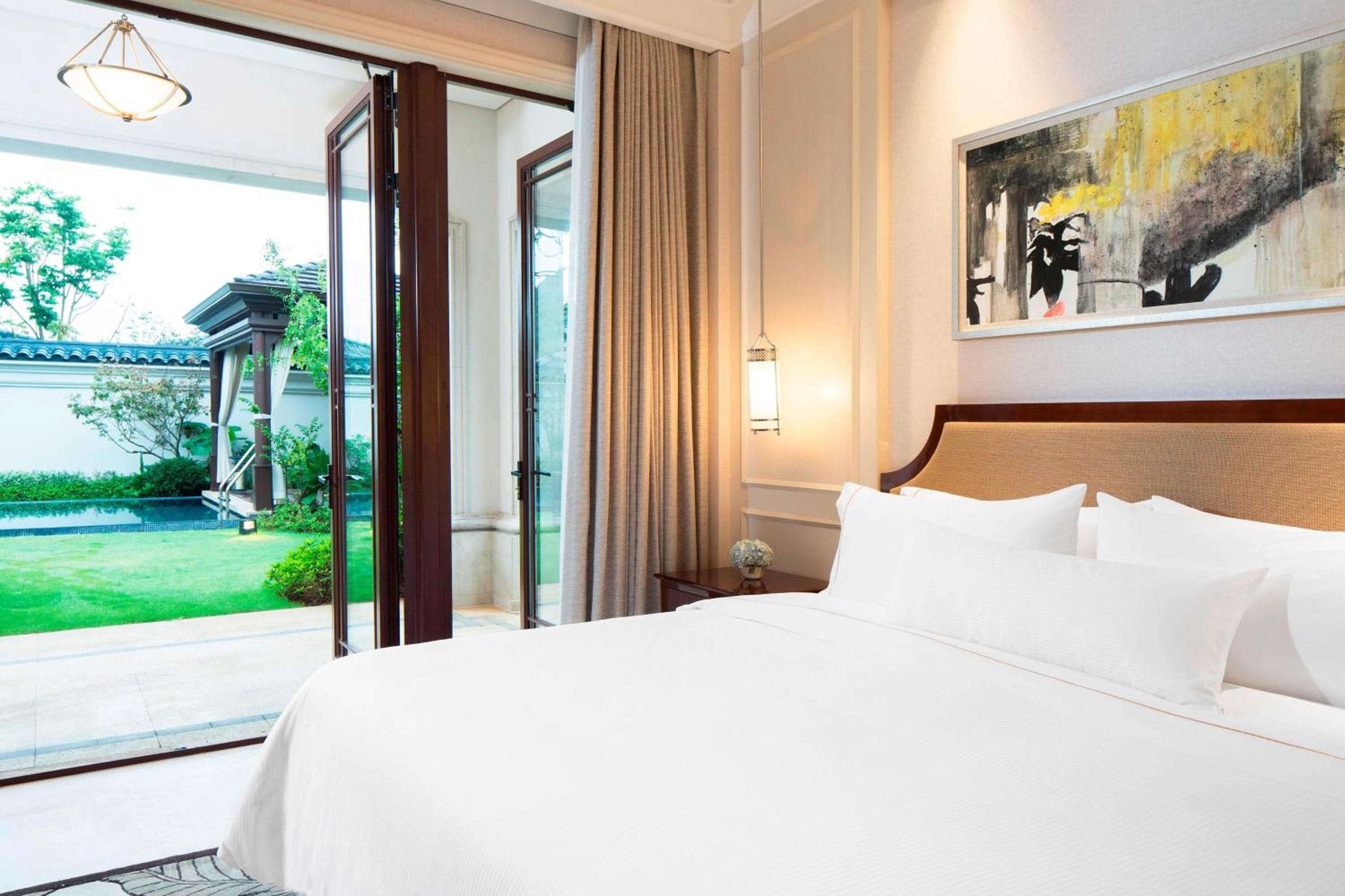 Garden Villa King, Guest room, 1 King, Courtyard view photo 3