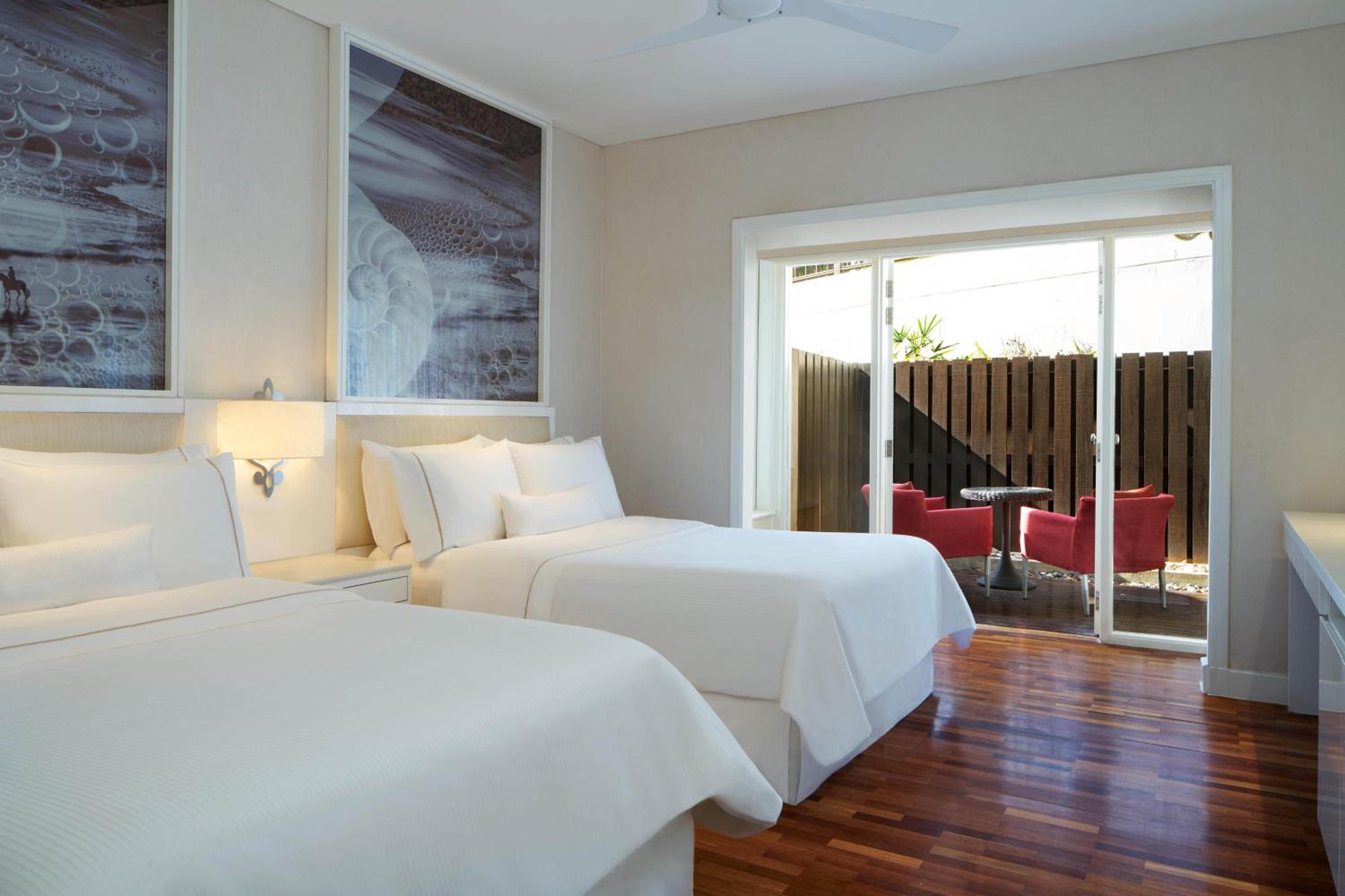Twin Room with View - Photo 3