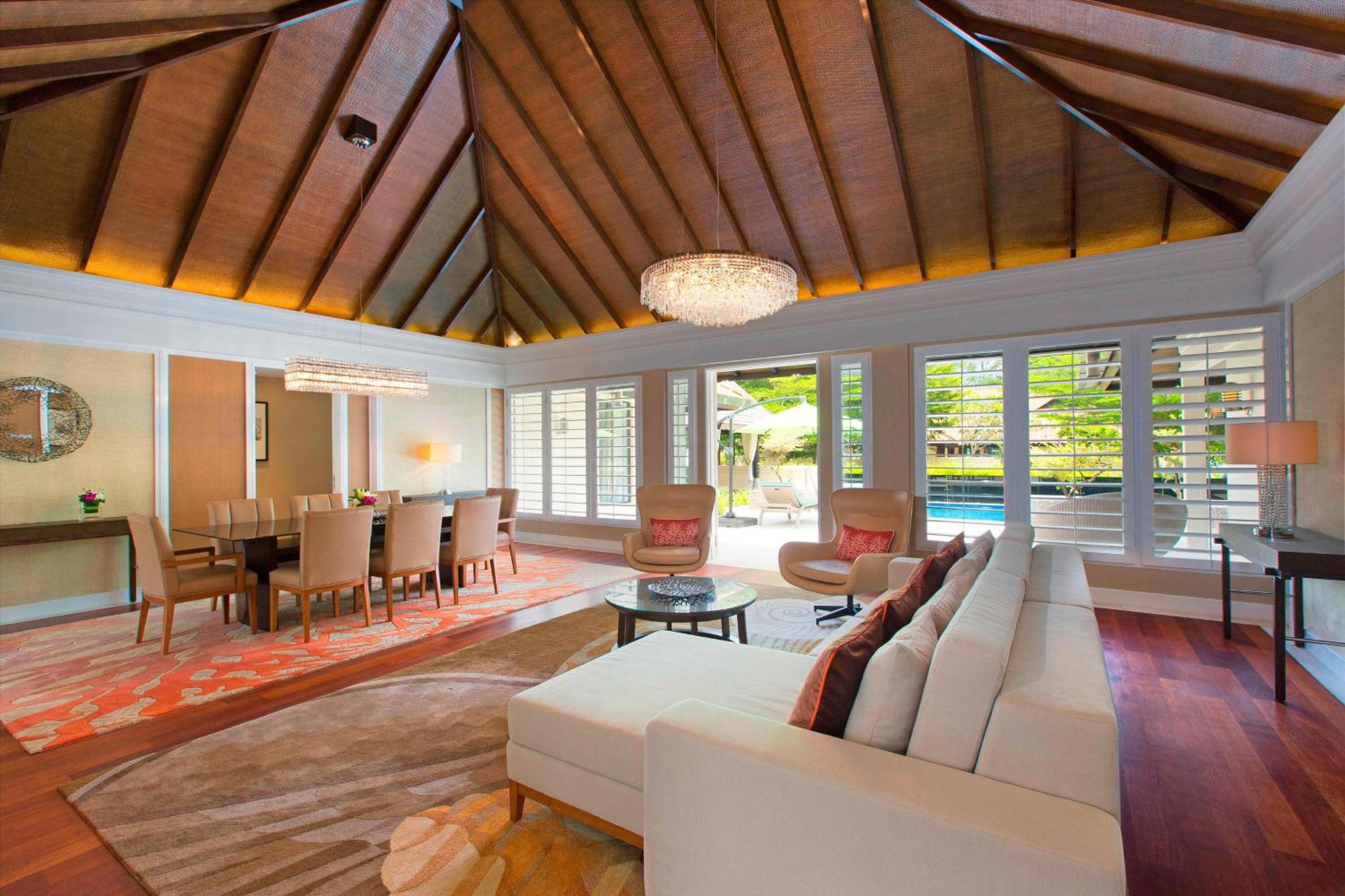 Two-Bedroom Villa with One King and Two Twin Beds